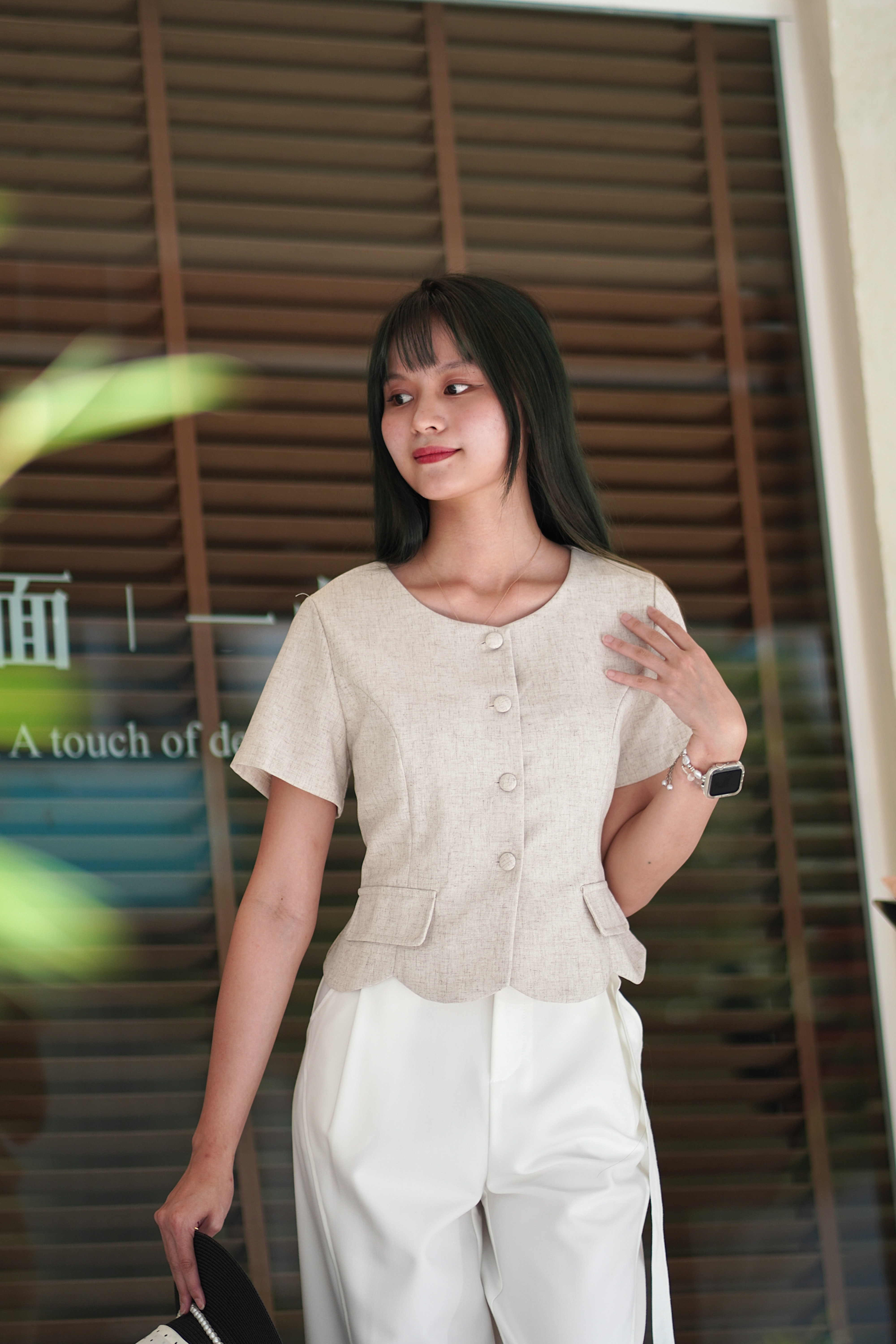 30575 Serene Linen Sculpt Top