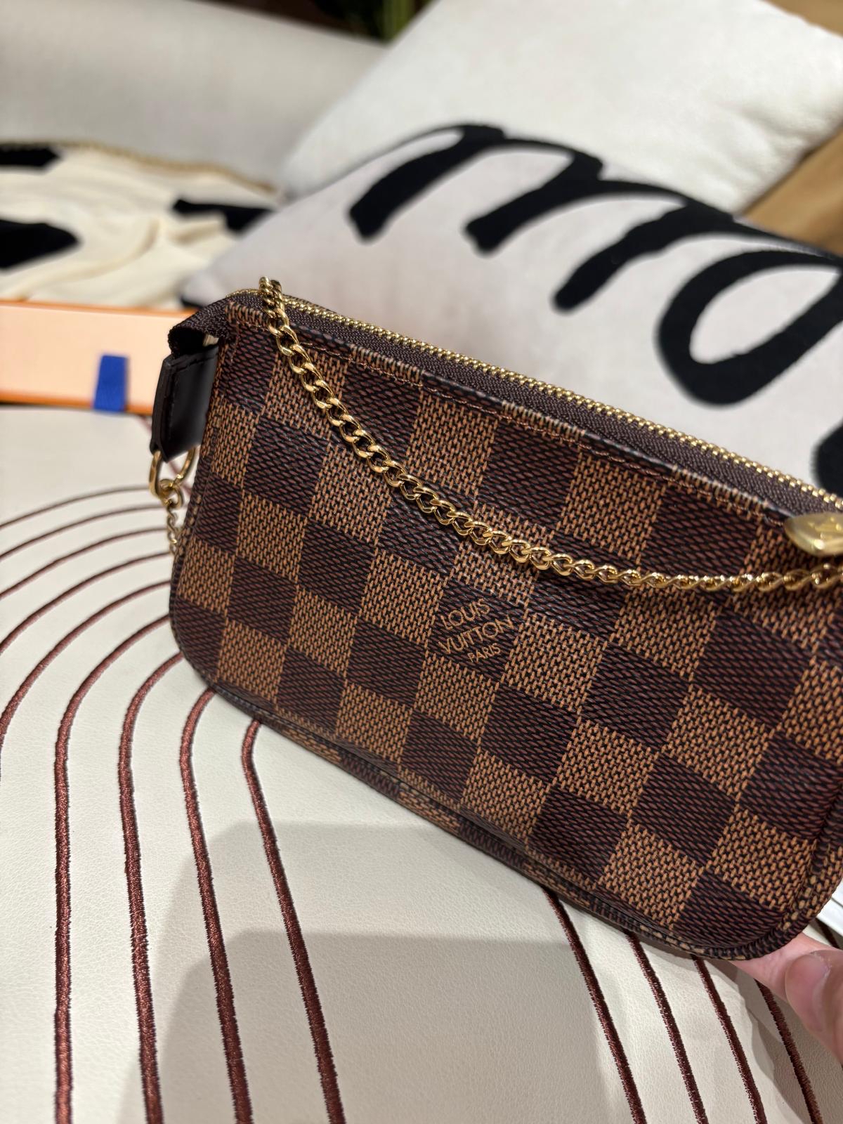 全新 Lv Mini Pochette  100%Authentic,Brand new, unused 全新未使用品 ✅Box