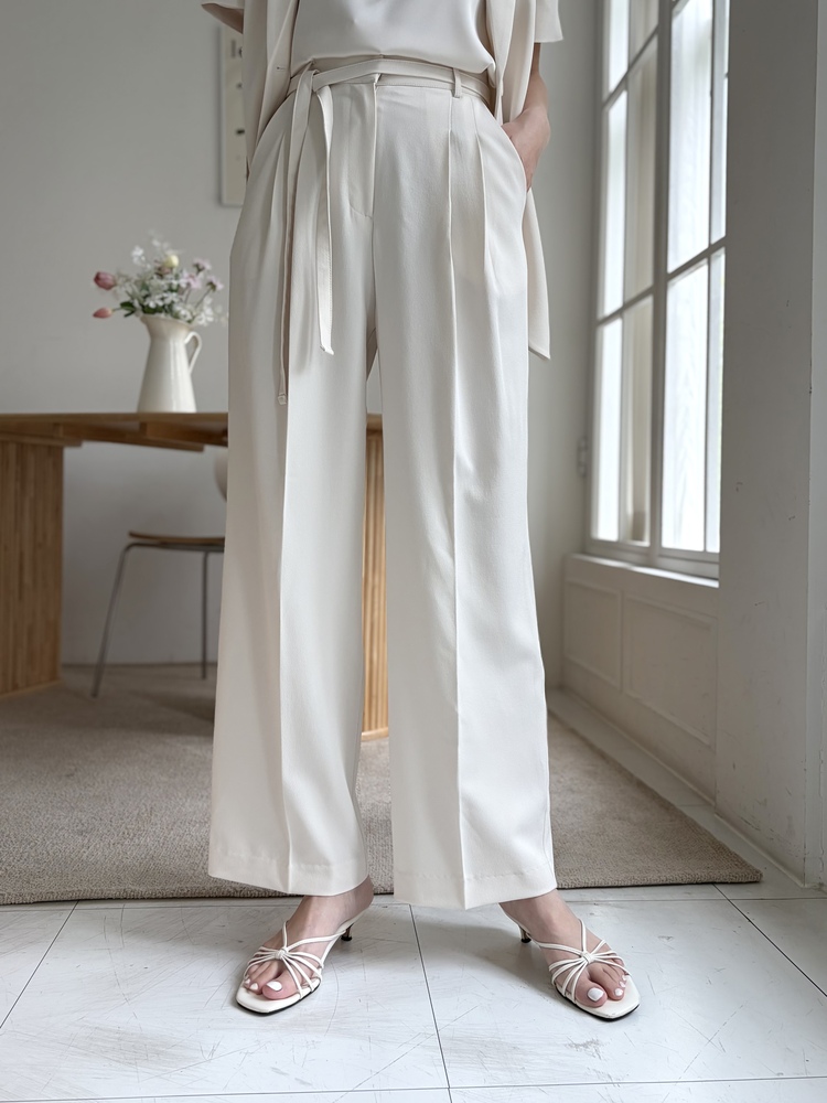 Aveline Belted Straight Slacks (Ivory)