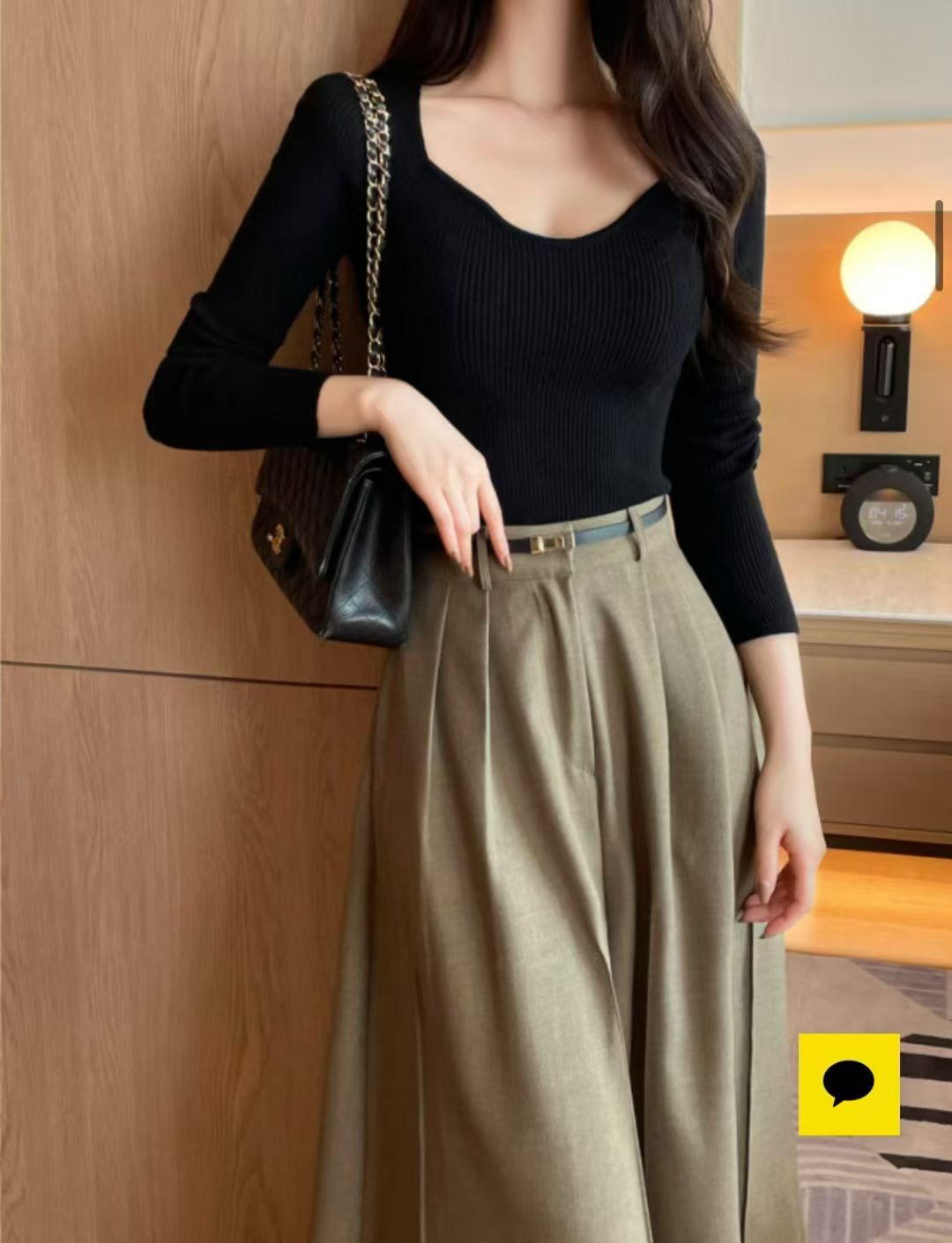 Heartneck knit top
