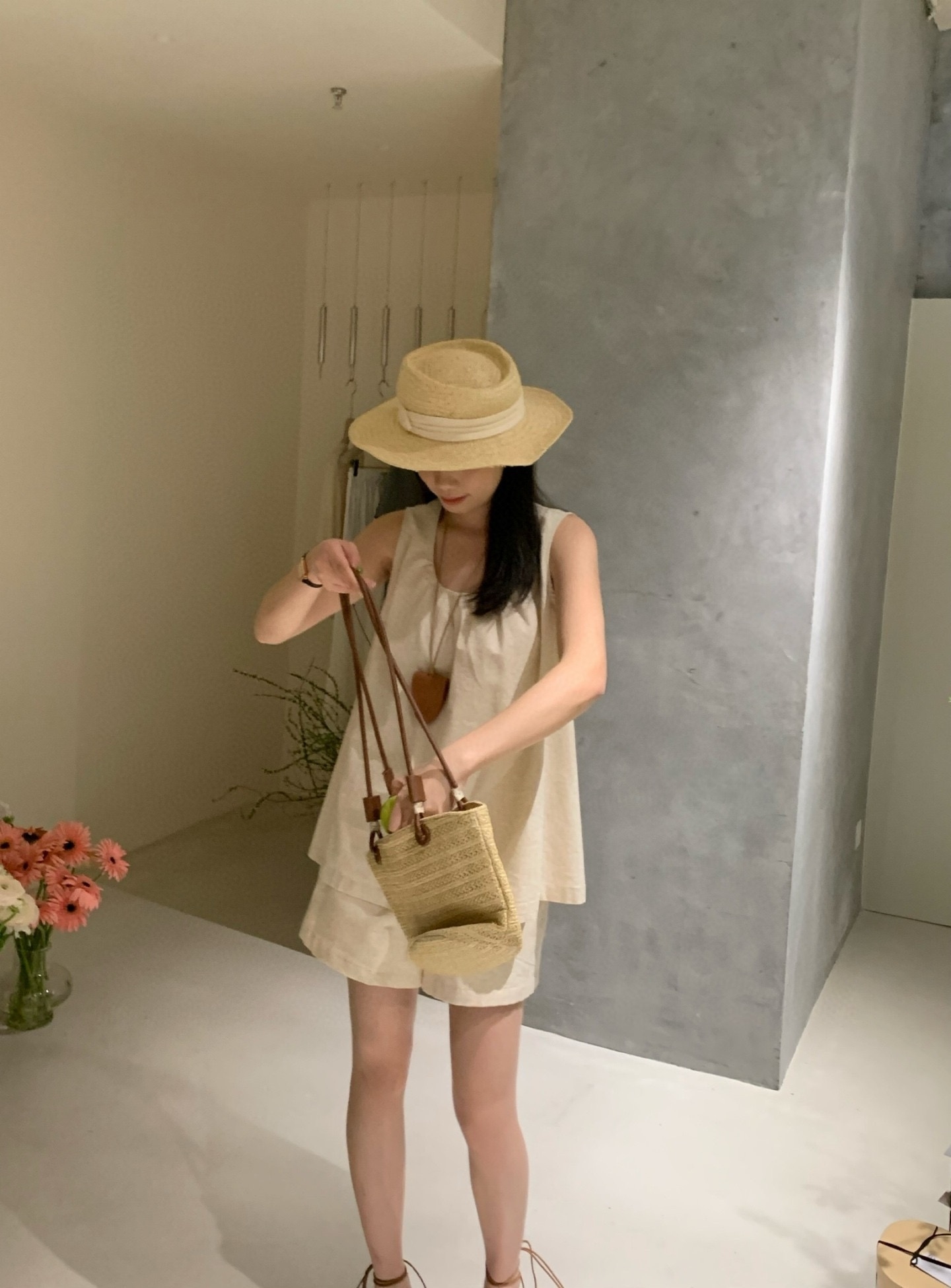 Clara Top + Bottom Set 法式慵懒风背心上衣+阔腿短裤套装 (3 colours)