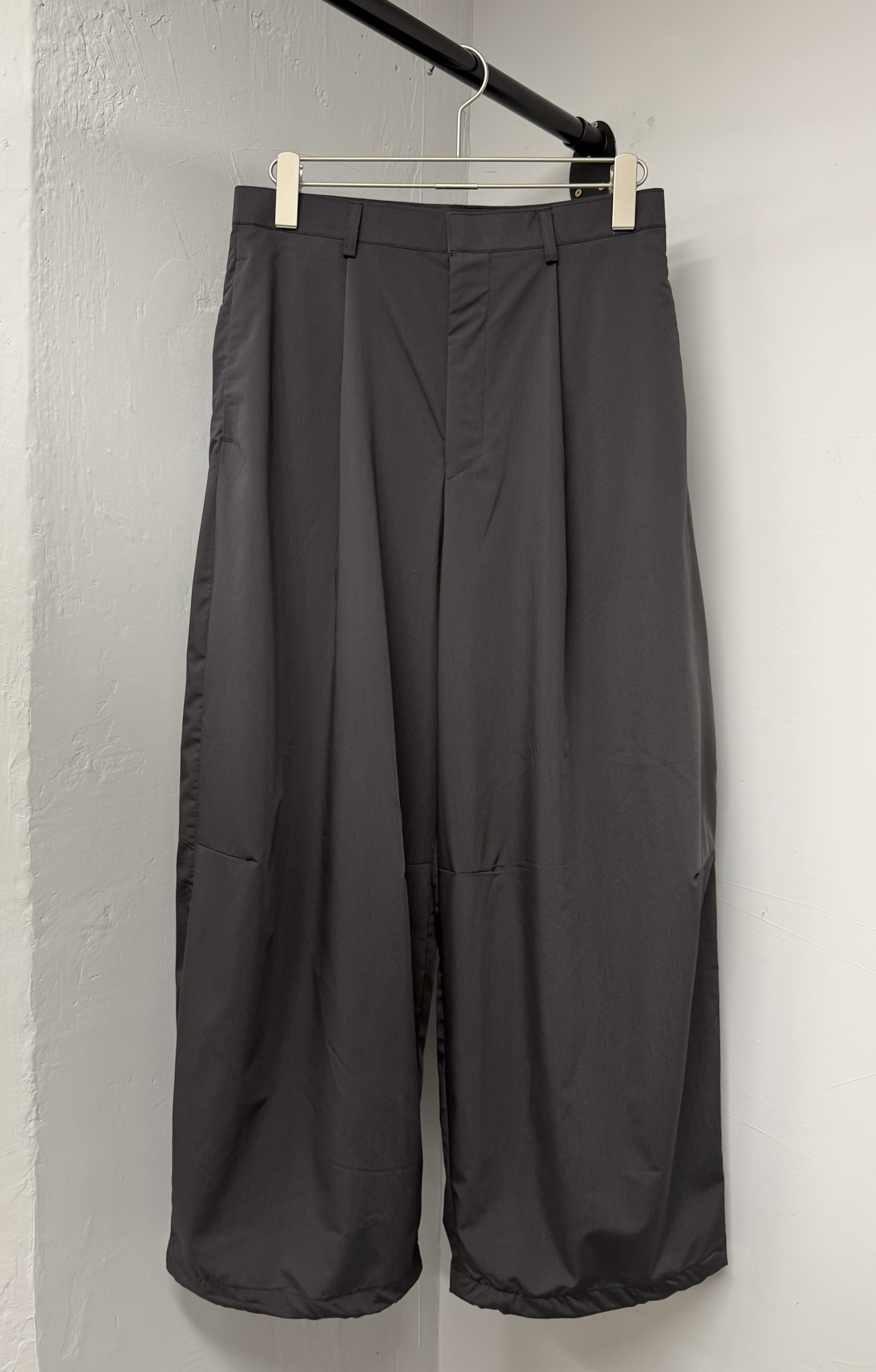 （Unisex) Urban Volume Pleated Trousers #pt24
