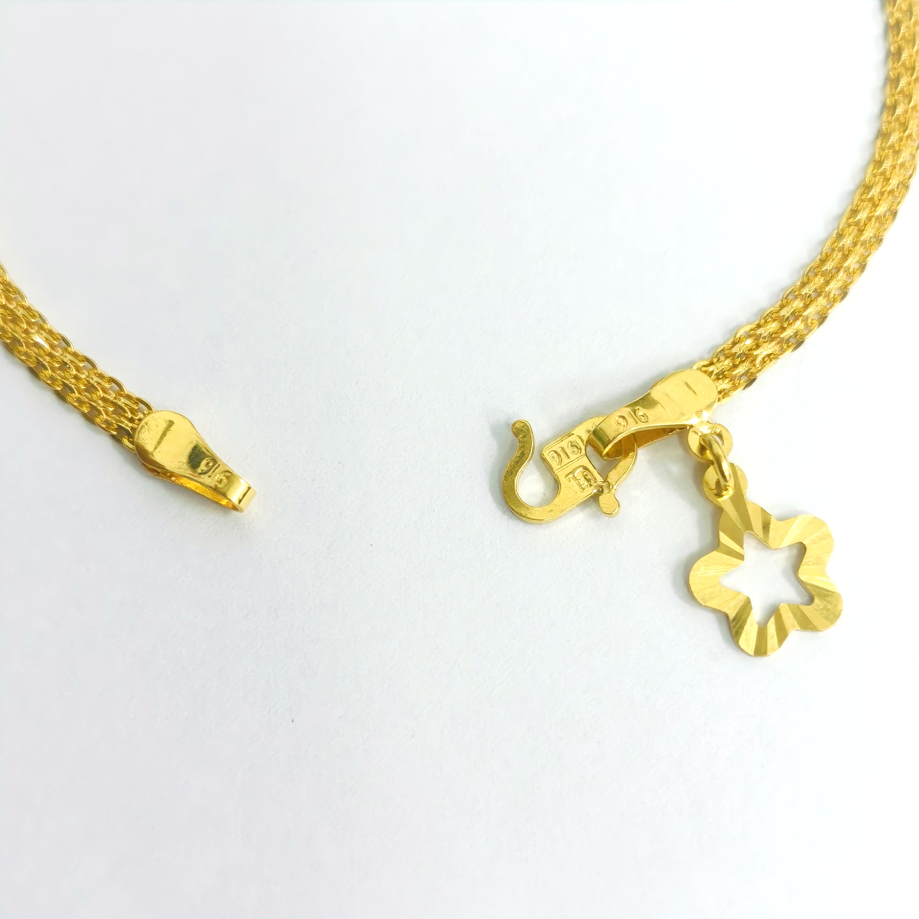 916 GOLD MILAN 3 LINE BRACELET 916 金 米兰3行手链
