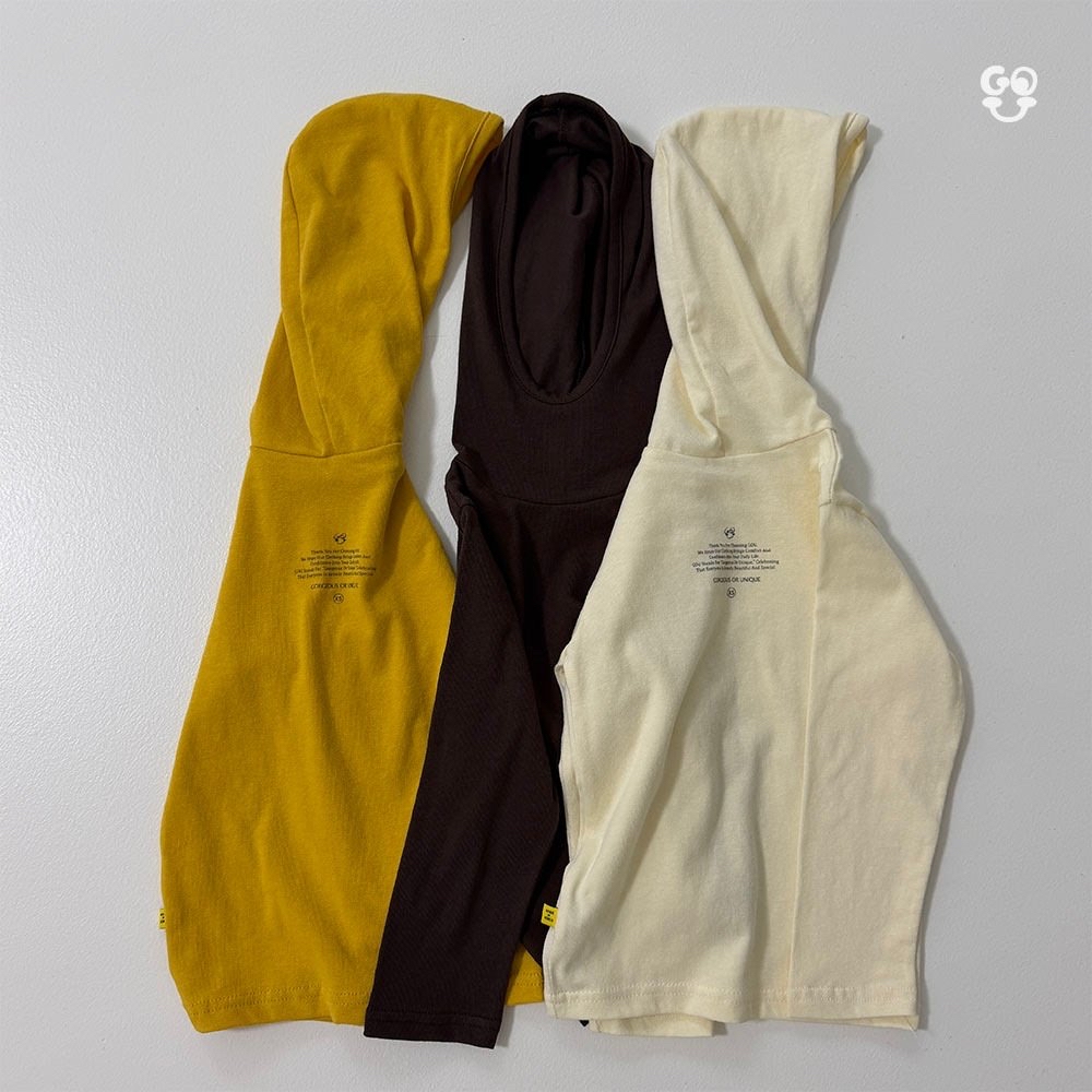 GOU | Versatile Hooded Turtleneck (with mom)