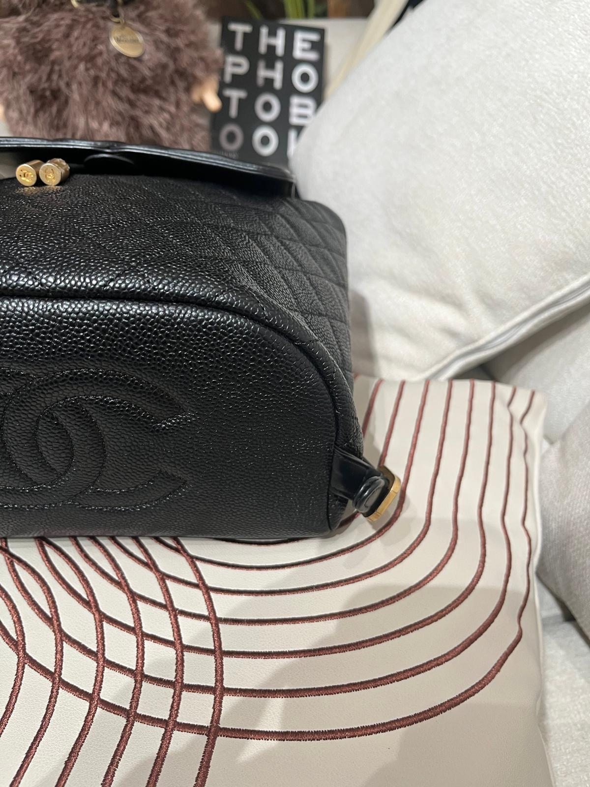 Chanel backpack cc filigree 荔枝牛皮金鏈 100%Authentic ,95%new  ✅card✅塵袋✅box 