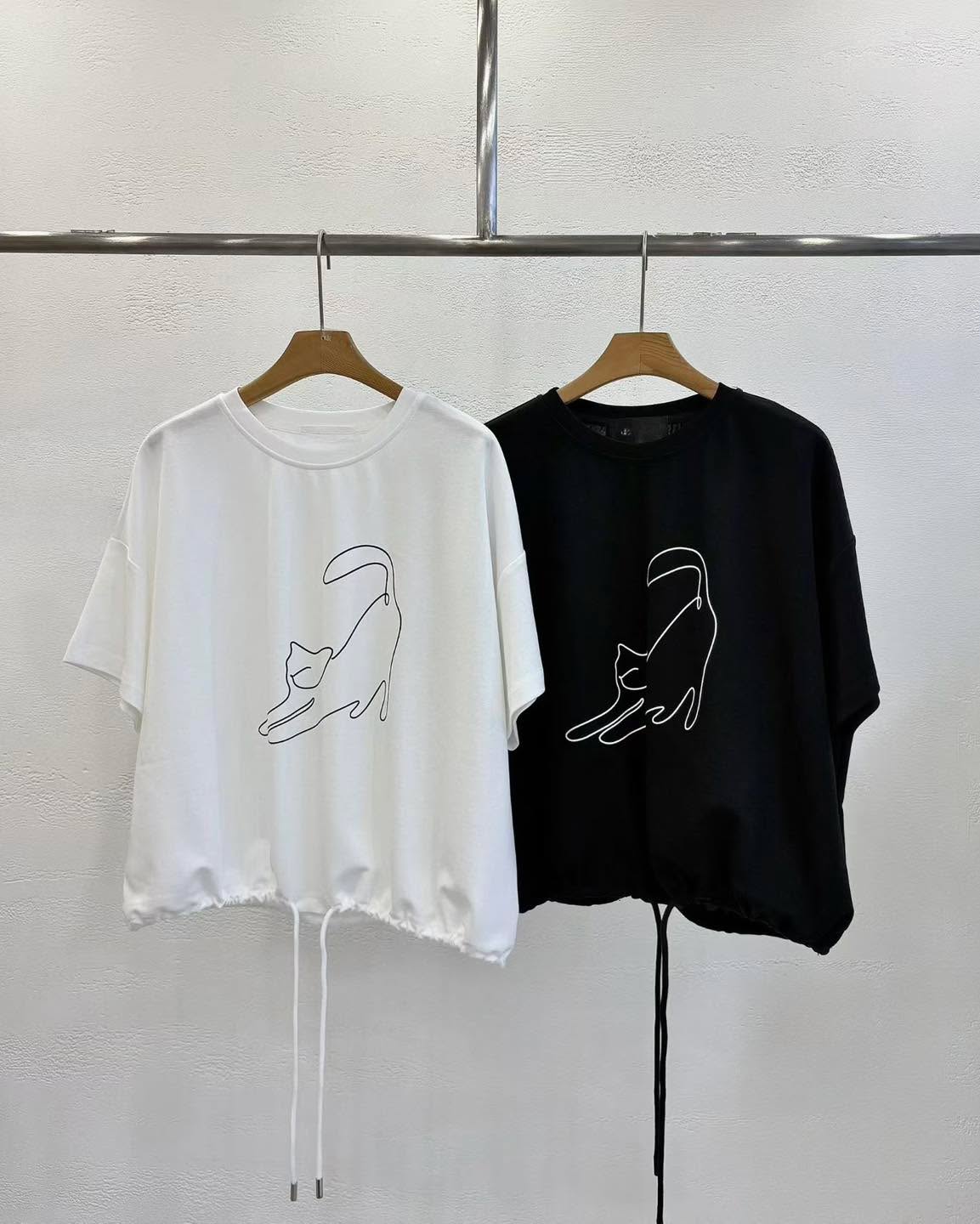 線條貓貓束腳Tee