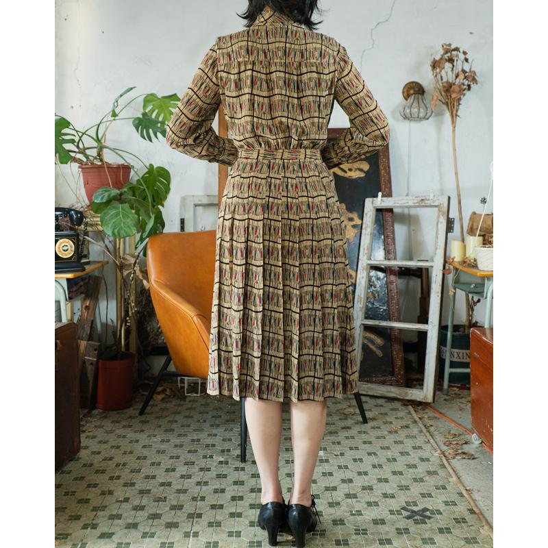 Vintage Japanese Abstract Pattern Tie Collar Day Dress with Original Belt (MT1608-153)