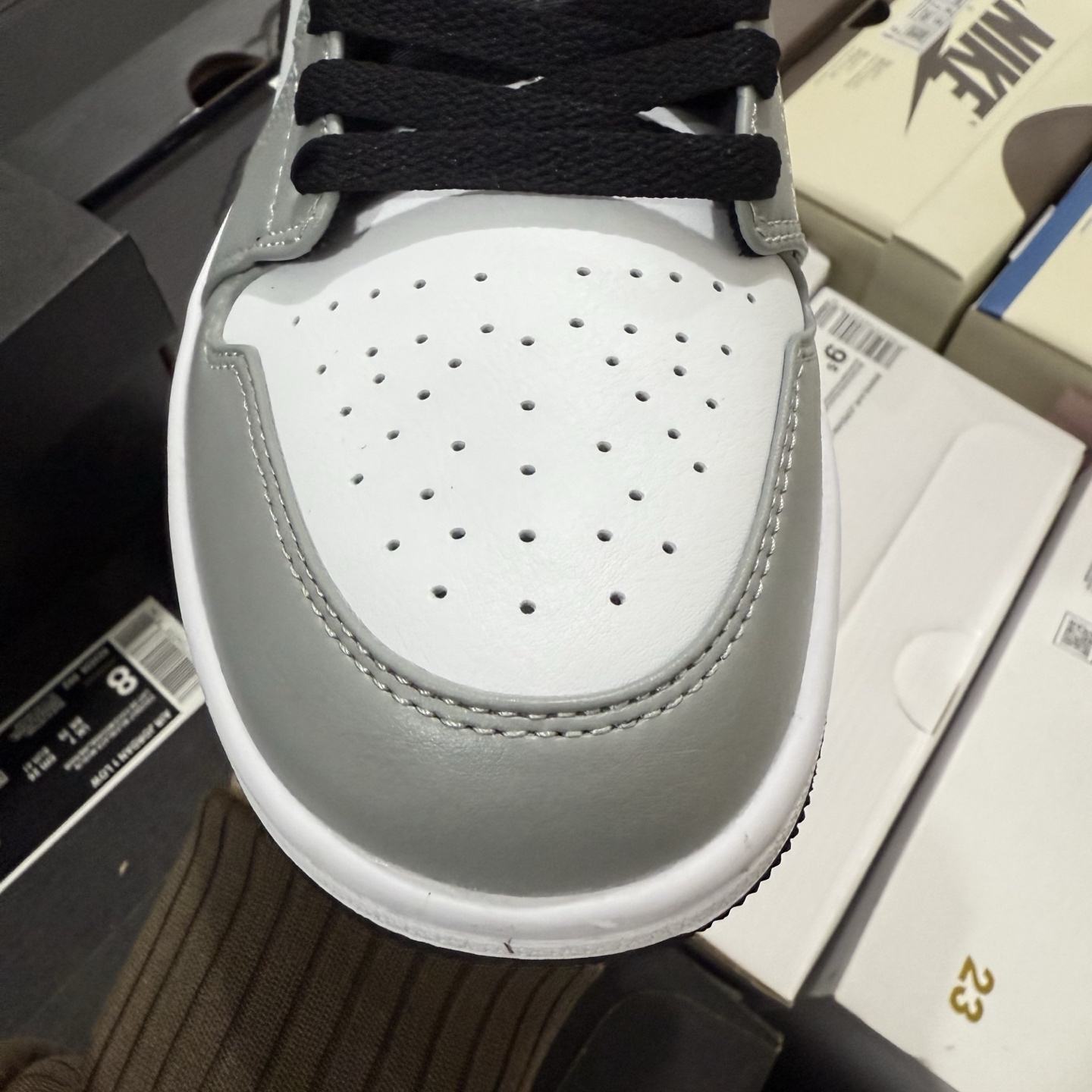 Nike Jordan Air Jordan 1 Low "Light Smoke Grey" 553558-030 