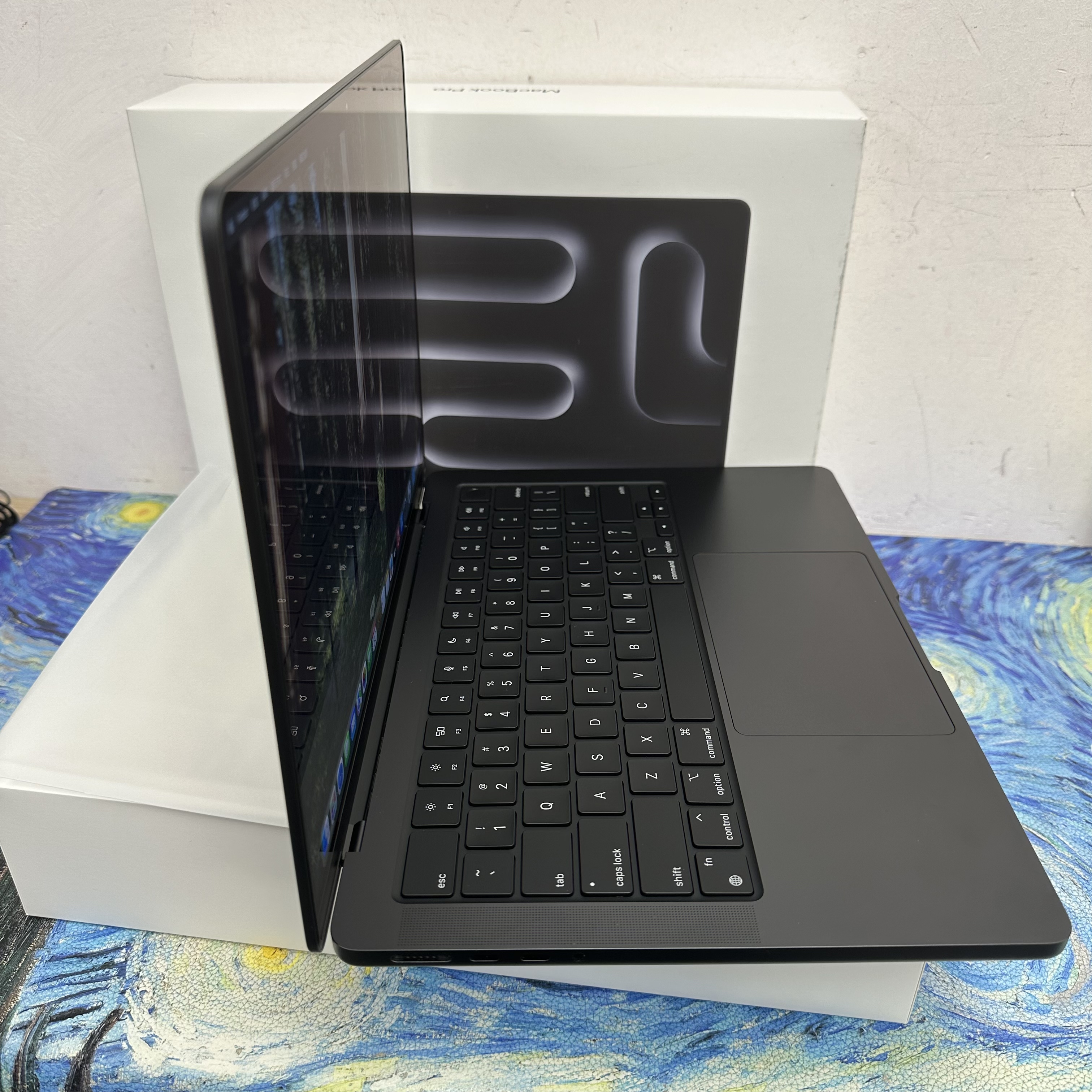 #5986 全新質素 Apple MacBookPro M4 2024 M4 CPU/16GB Ram/512GB SSD/10核心GPU/Liquid Retina XDR Mon/14吋/黑色 / IOS / Movie / Netflix / YouTube / Work / office/ Ai / 