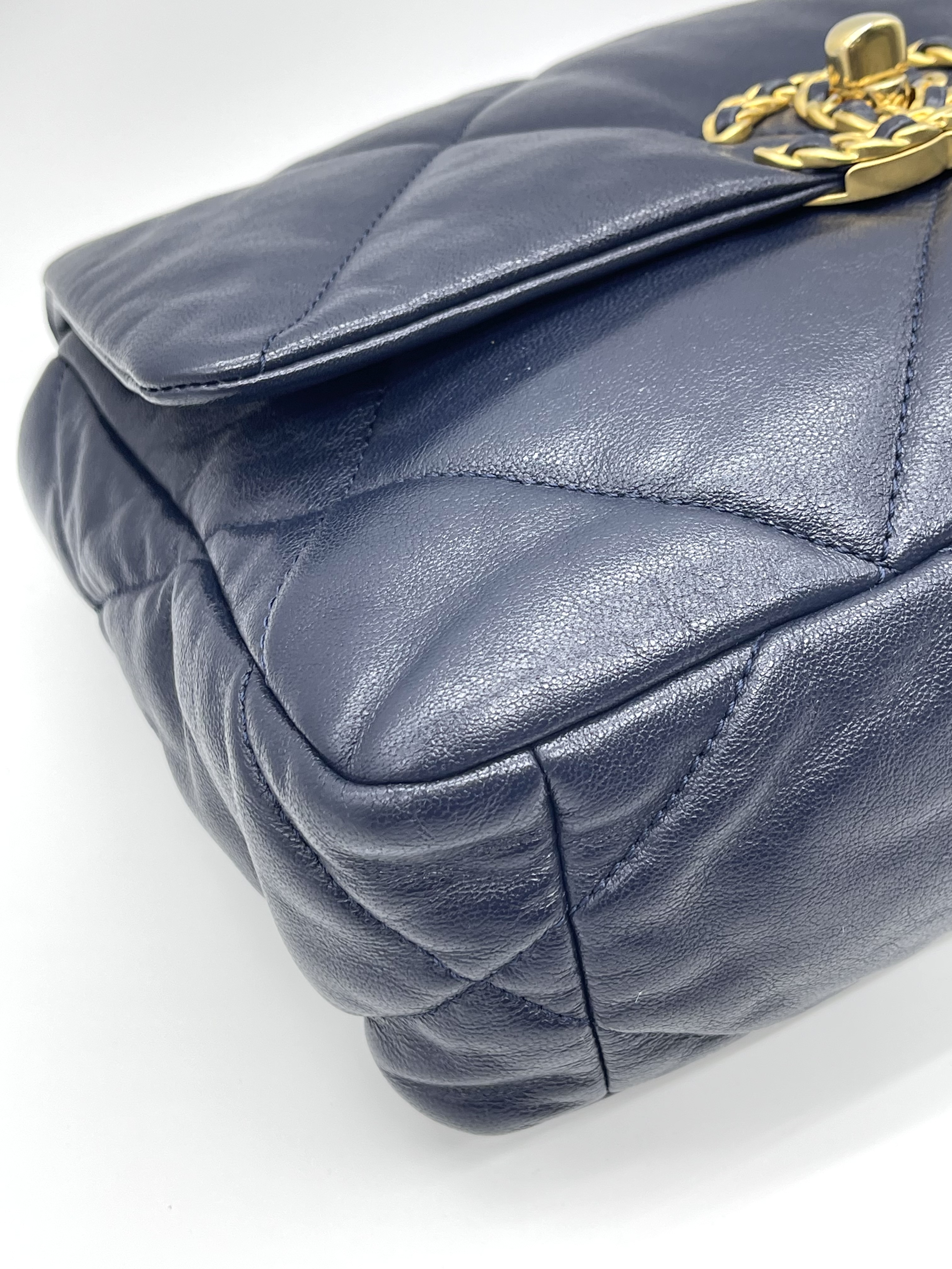 Pre-owned CHANEL 19 / Product Code: 26031904