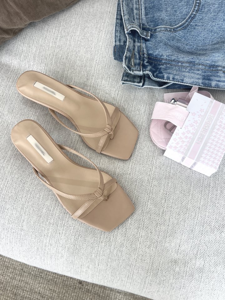 Leanna Kitten Heels (3 colors)