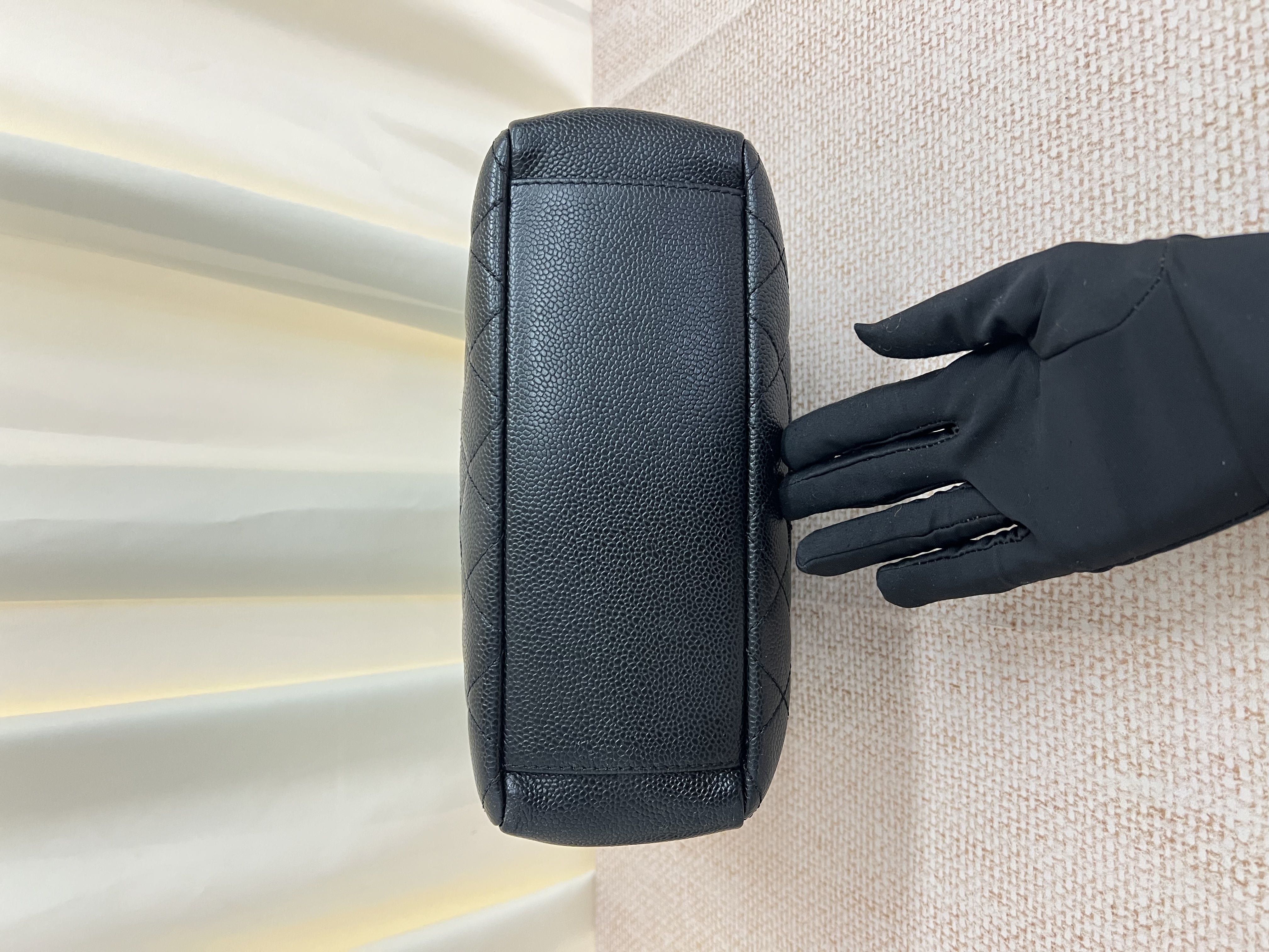 Pre-owned Chanel Petite Shopping Tote / Product Code: 26041711