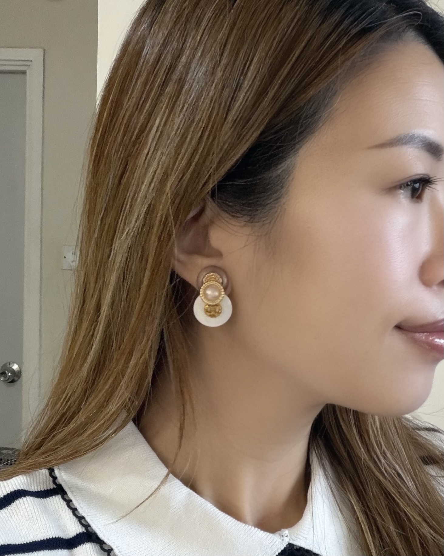 日本鈕扣耳環/玫粉幻白