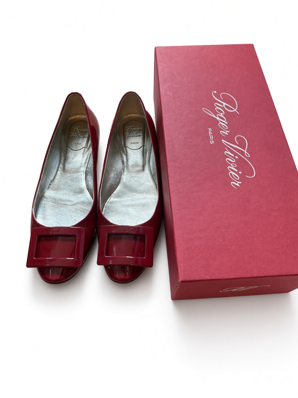 ［Preloved] Roger Vivier red patent round-toe flats