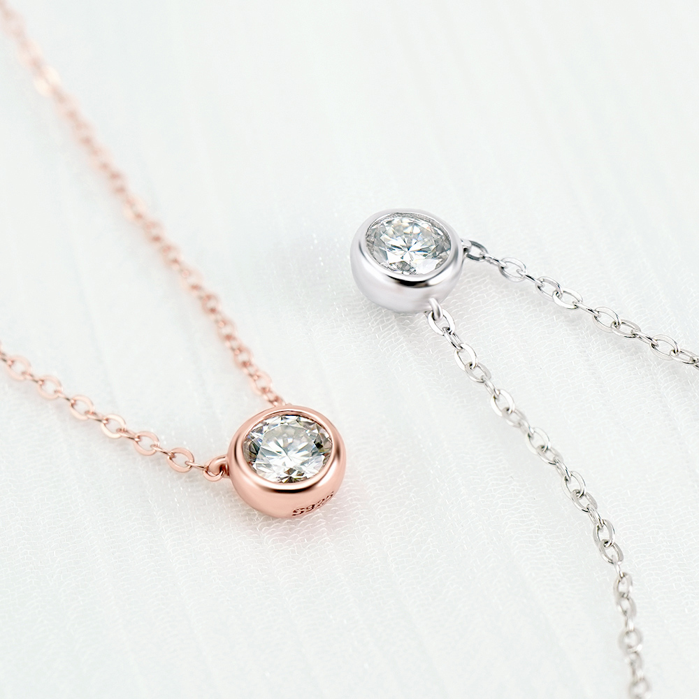 📦訂購 台灣限定 STORY 故事銀飾 簡愛單鑽莫桑石純銀頸鏈