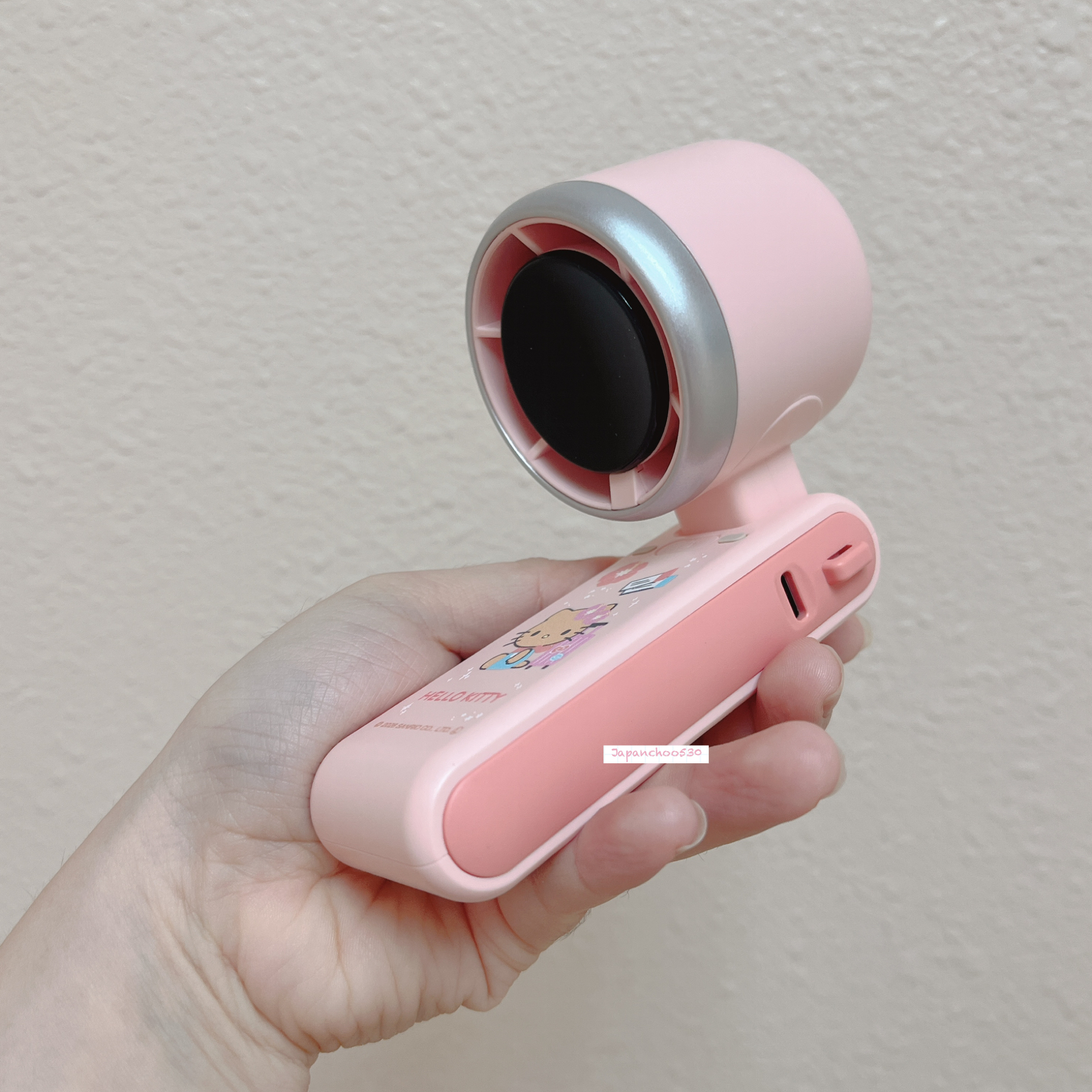 日本預訂📍日本曬黑樣Hello Kitty/Kuromi三用風扇仔