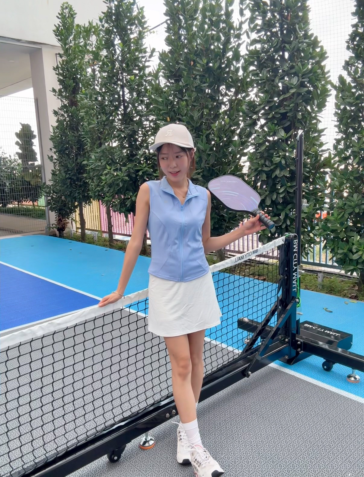 Lululemon 运动风拉链无袖上衣 R3011