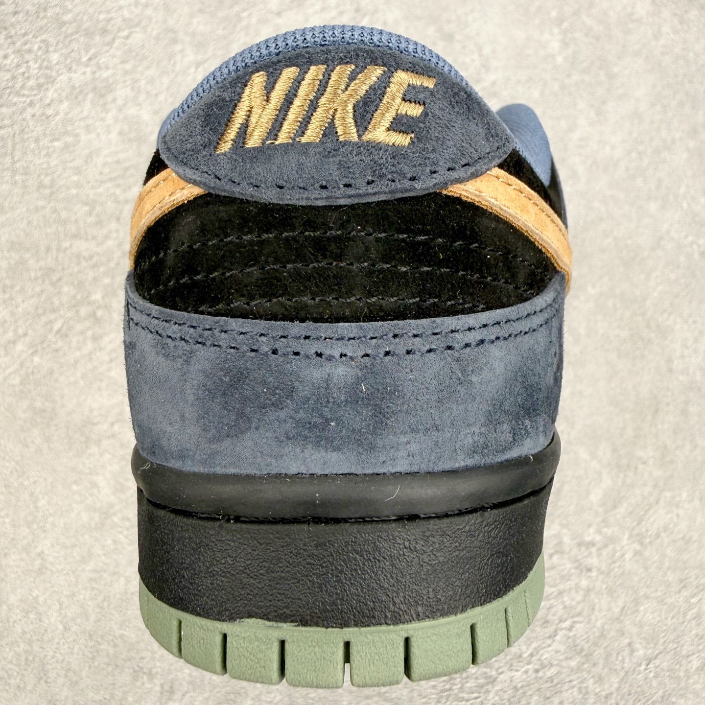 Nike SB Dunk Low