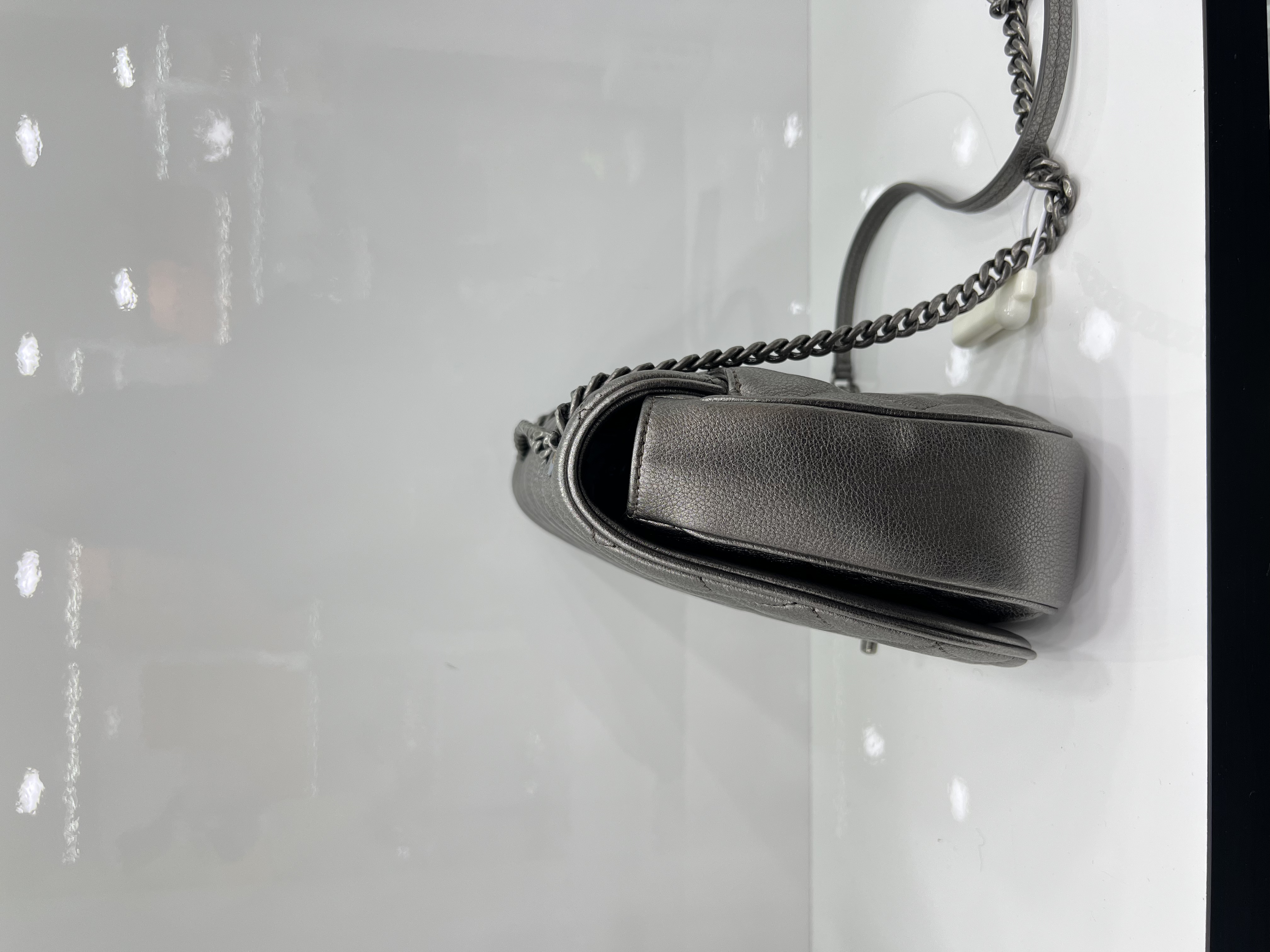 直播貨品 |  [1個-$100 2個-$300］EE99