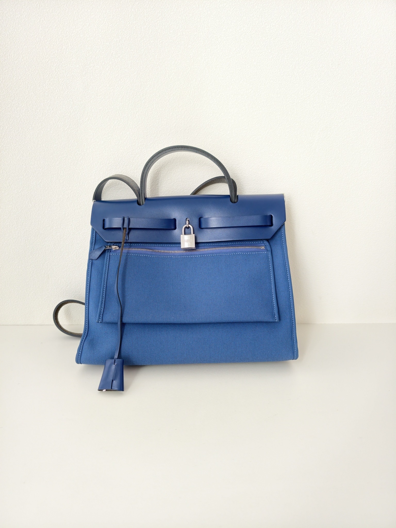 【預訂貨品】Hermes  herbag 31藍色 C刻