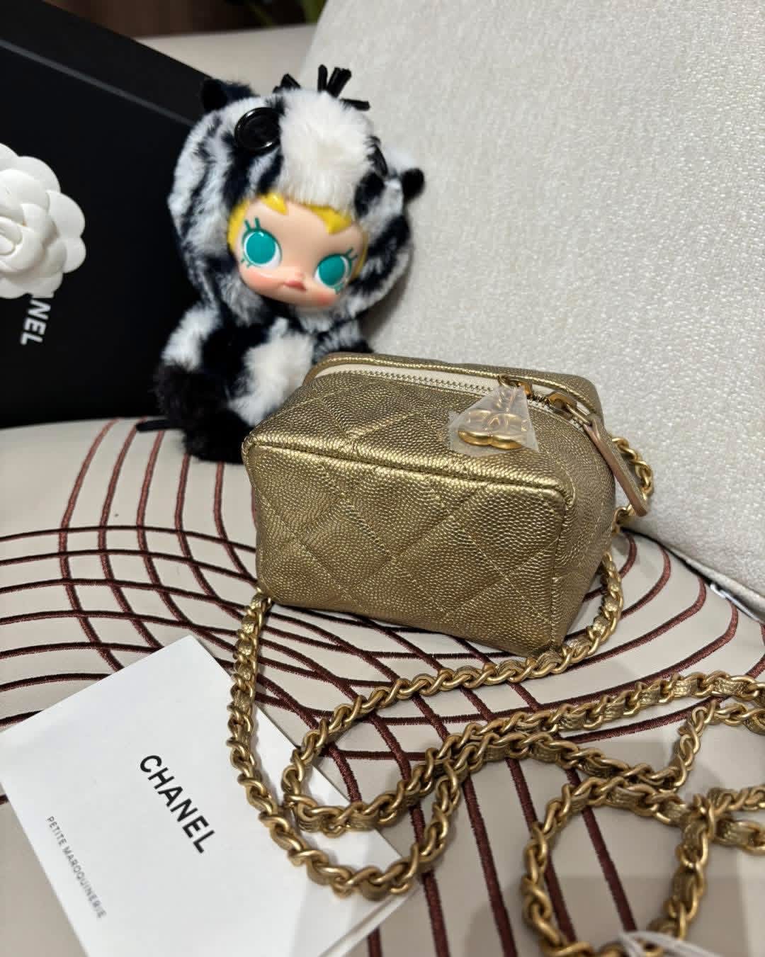 未使用品 Chanel mini vanity with handle 金色限量 100%Authentic ,Unused  ✅CARD✅dust bag✅BOX