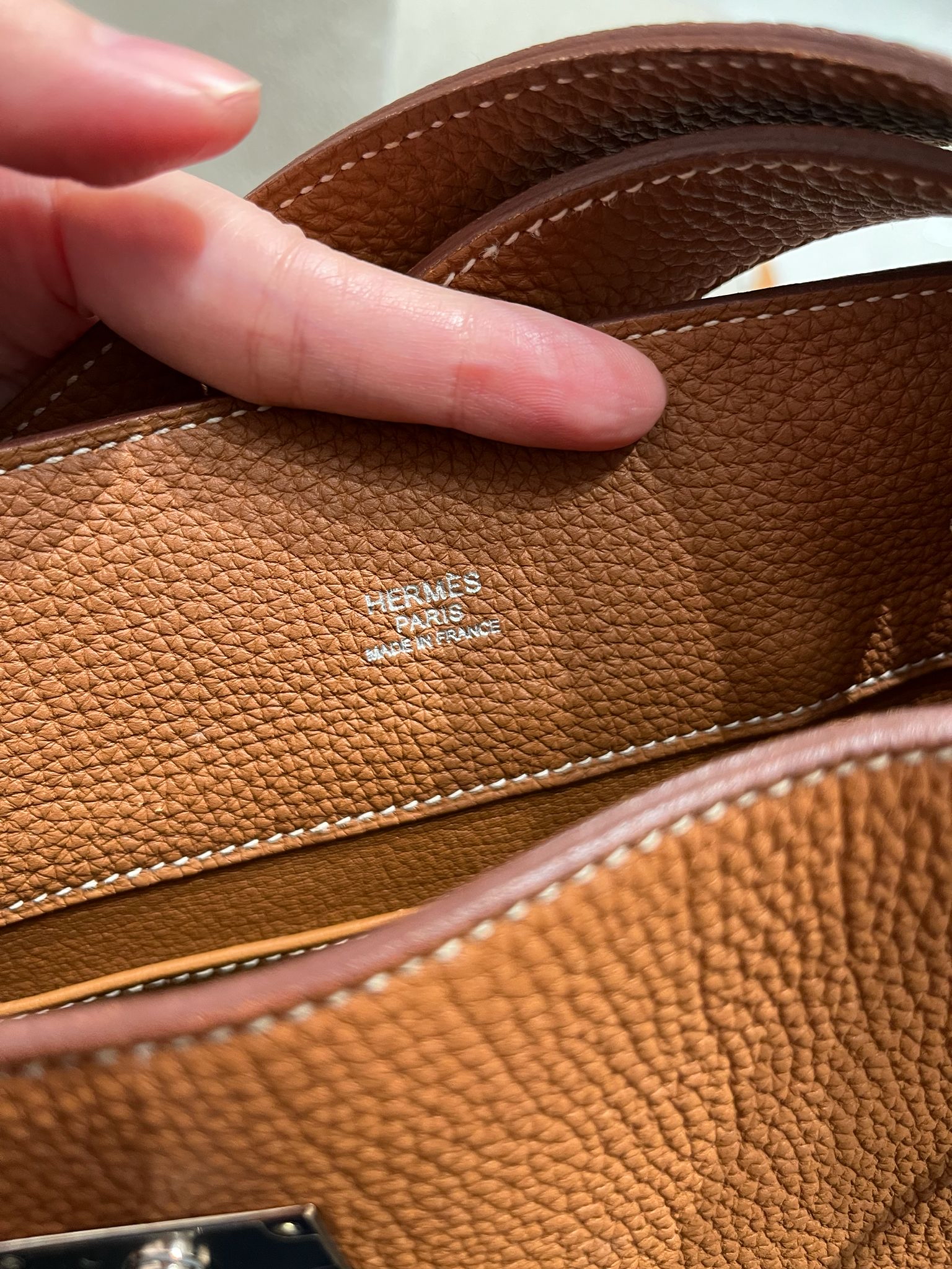 Hermes So Kelly Stamp [Q] Gold 100%Authentic, 95%New ✅Dust bag✅Box