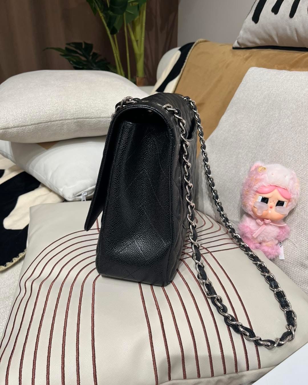 Chanel Maxi jumbo single flap 33cm黑色荔枝牛皮,100%Authentic ,98%new ✅13card✅dust bag ✅box 