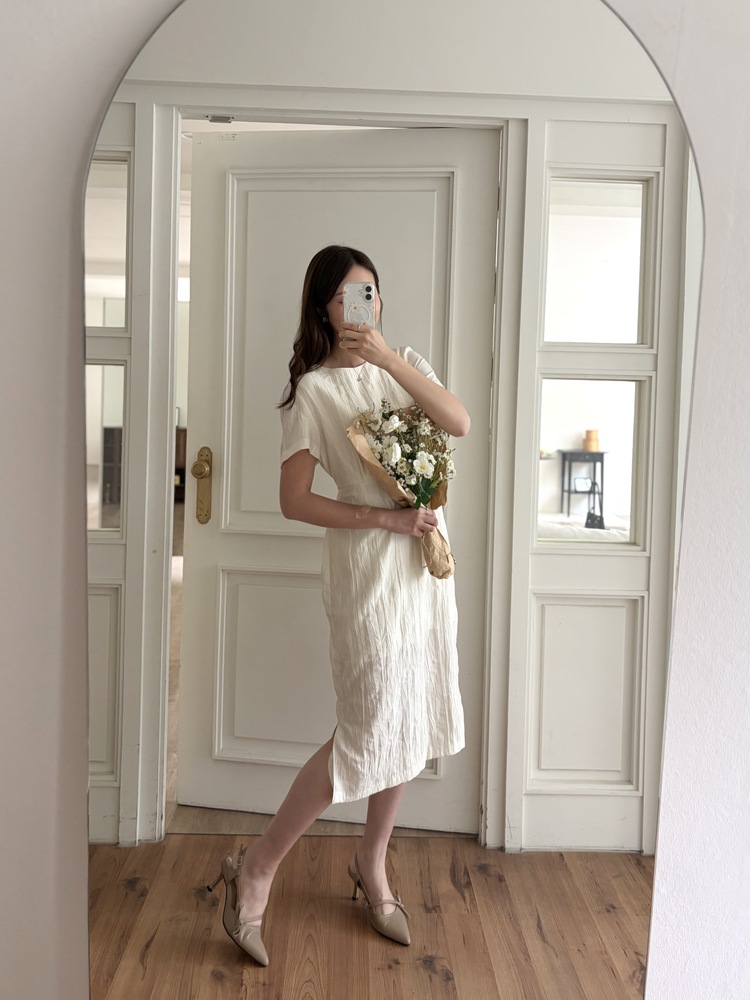 Lune Textured Dress (Ivory)