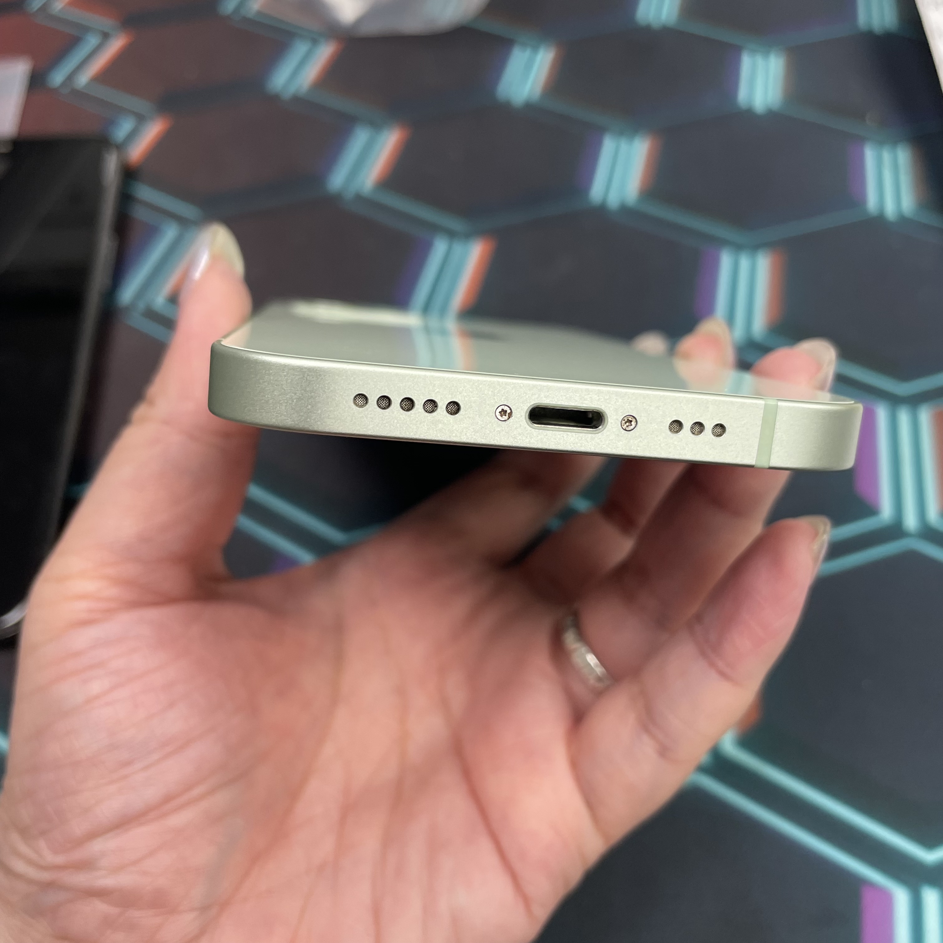 *7307 12 完美機 256GB 電70 綠色 green