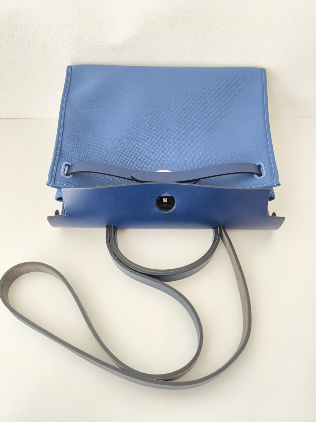 【預訂貨品】Hermes  herbag 31藍色 C刻