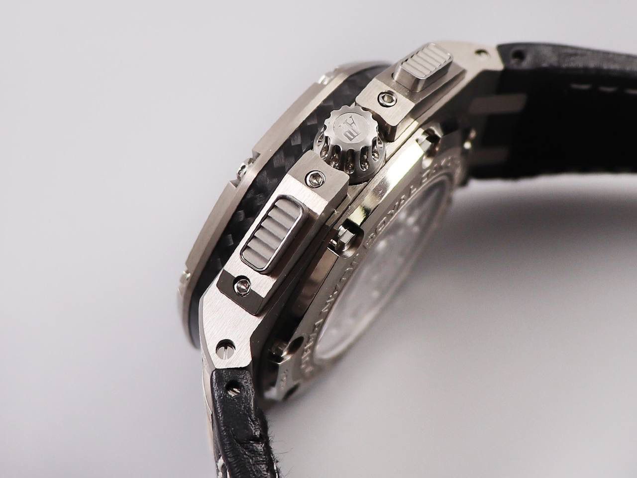 A P蒙托亚系列 精钢表壳 碳纤维圈口 搭载复刻原版爱彼CaL．2840全自动计时机芯 市面最强版本🔥