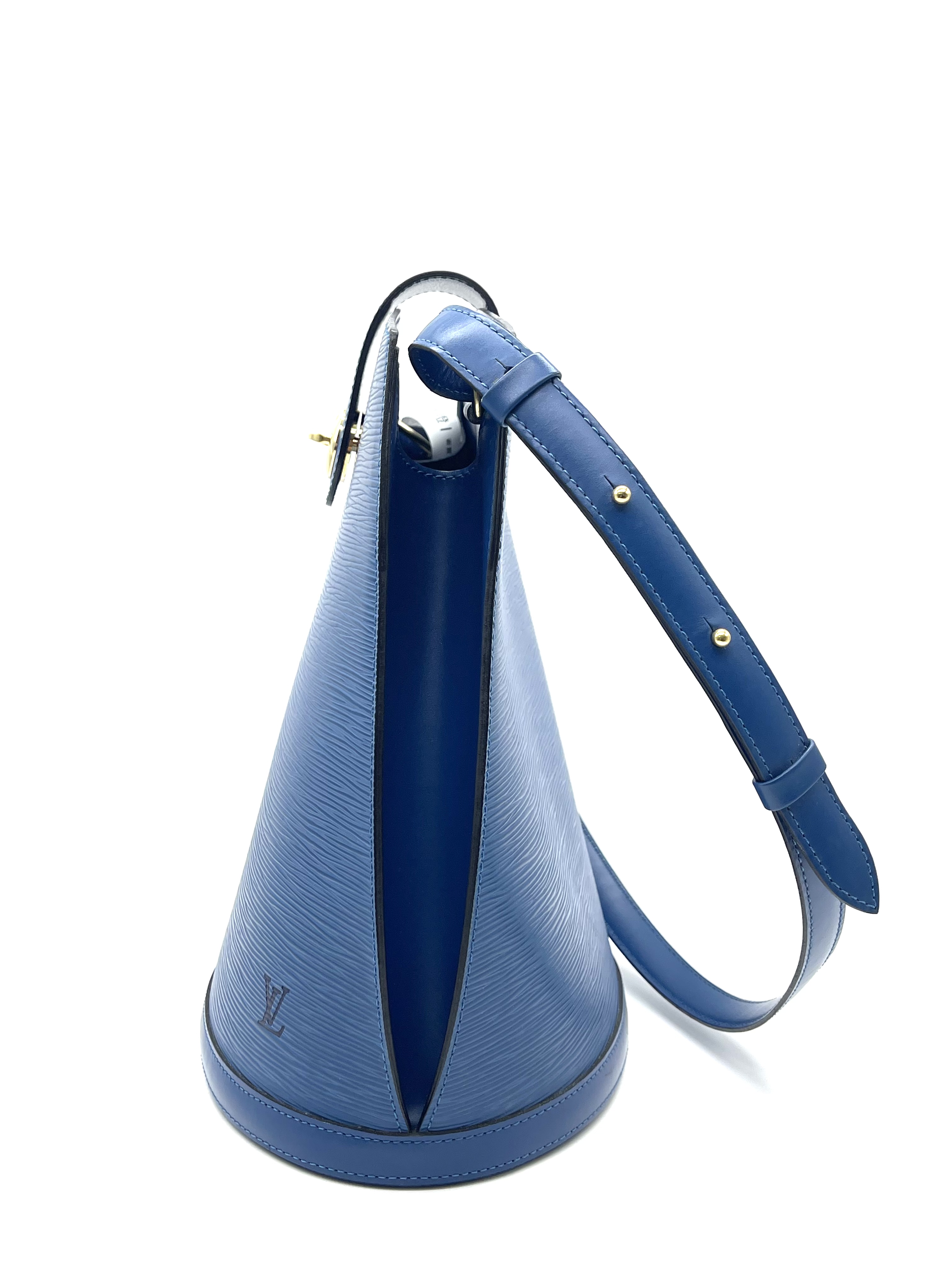 Pre-Owned LV Bucket Navy / Product Code: 26042603