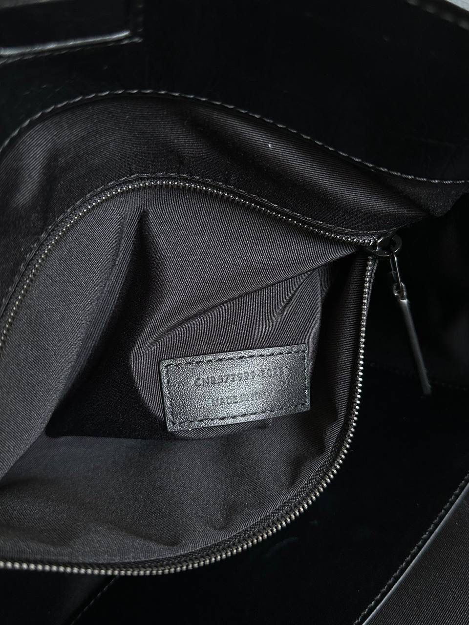 Saint Laurent 黑色鳄鱼纹压花皮革购物袋