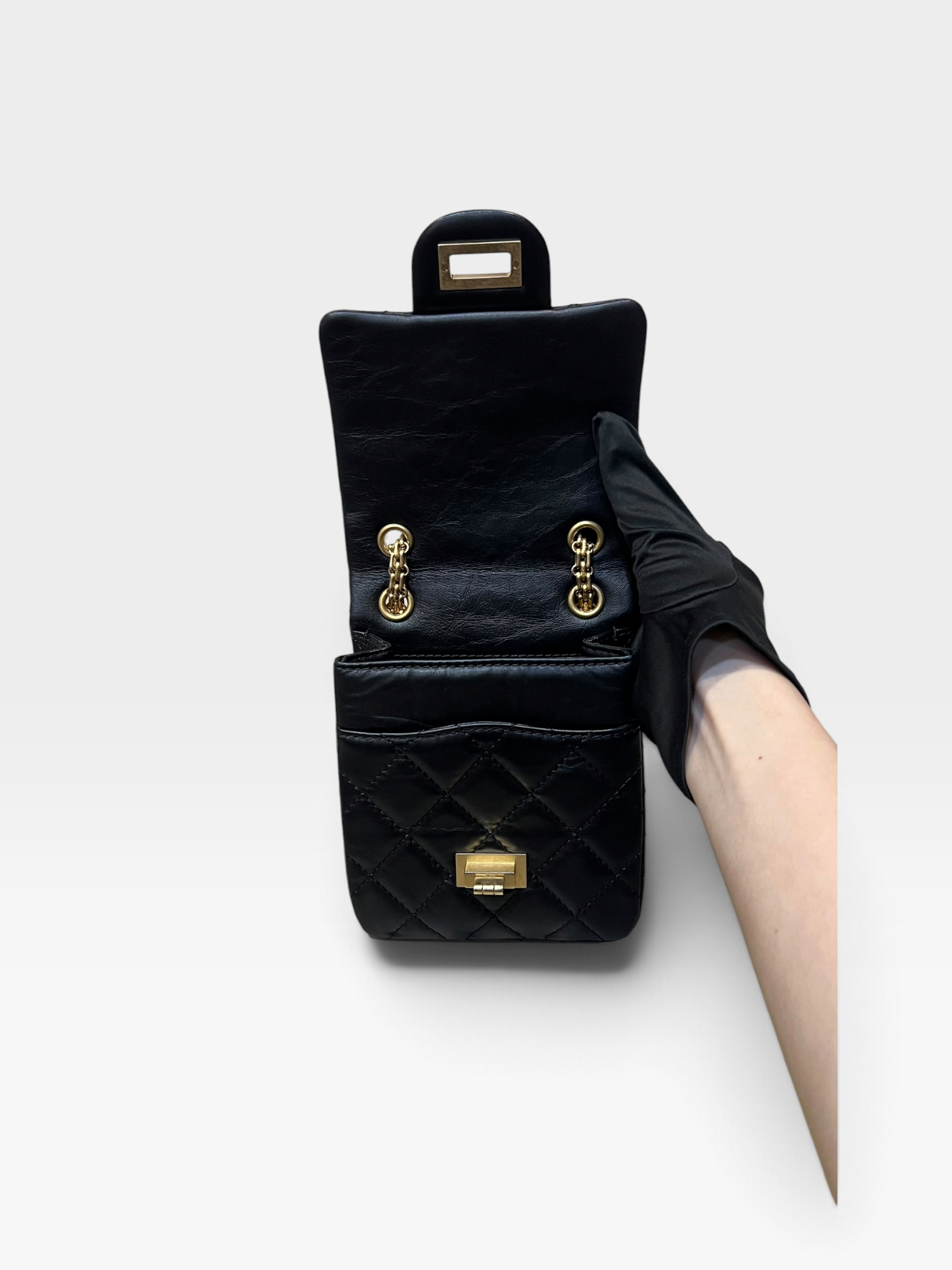 Pre-Owned Chanel 2.55/ K9907