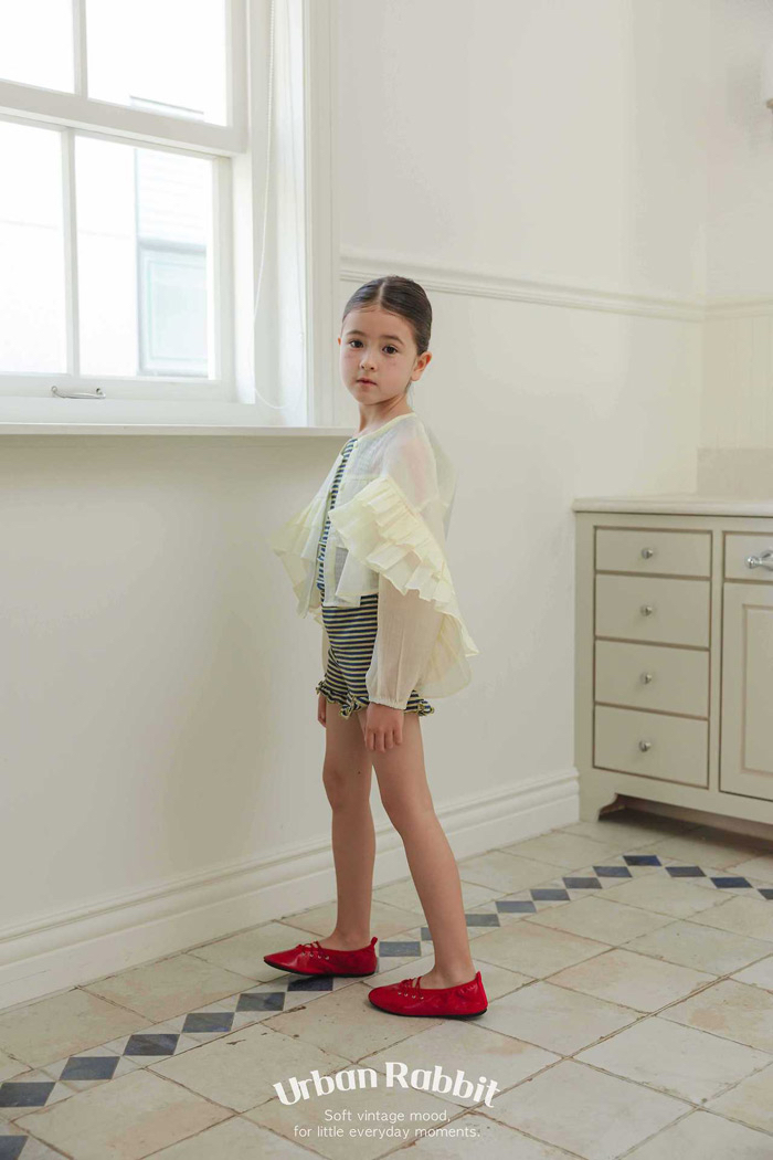 🇰🇷Urban Rabbit shirts