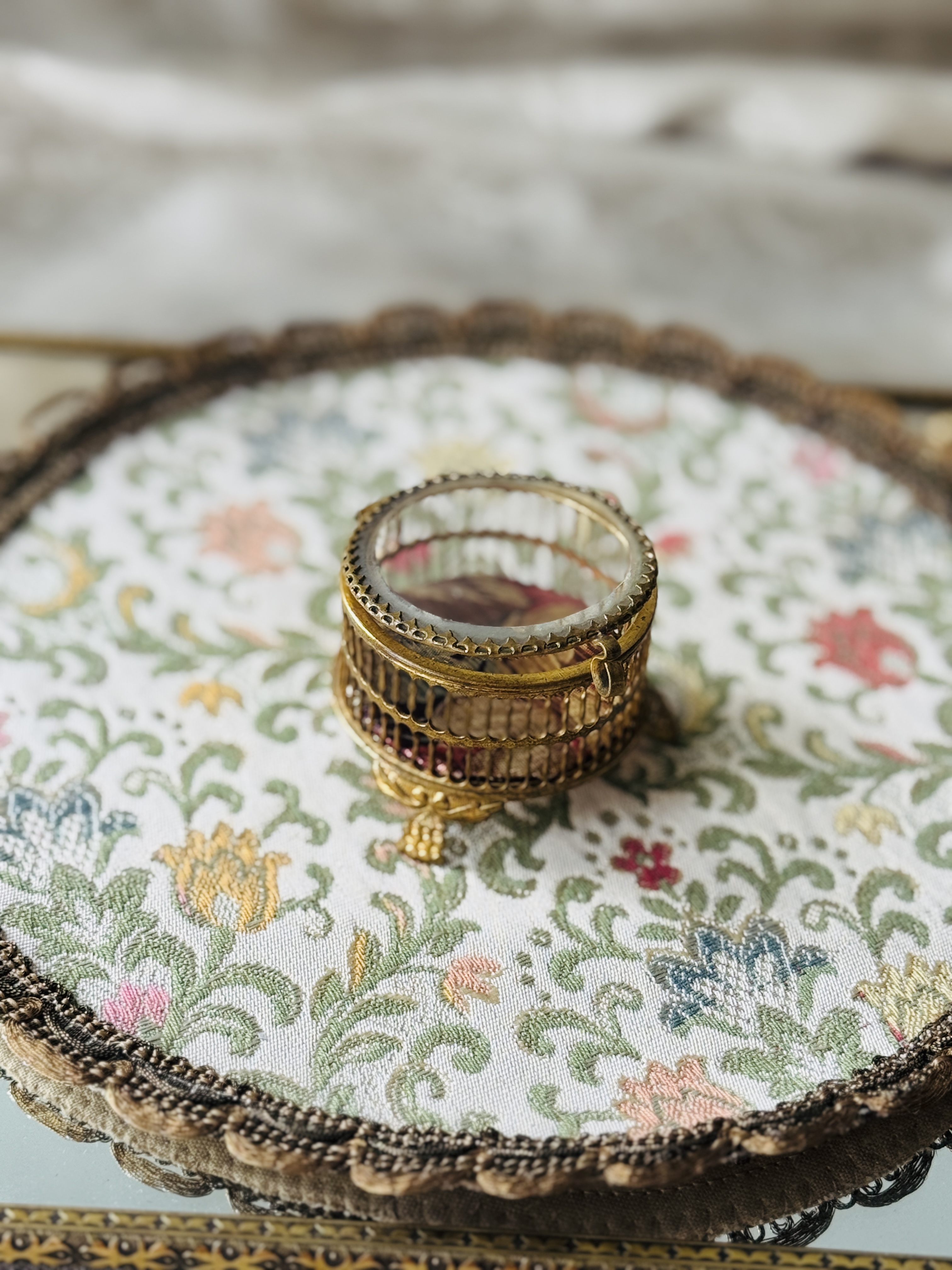 Antique Late Victorian Early Edwardian Ormolu Miniature Boudoir Vanity Box (MT2489)