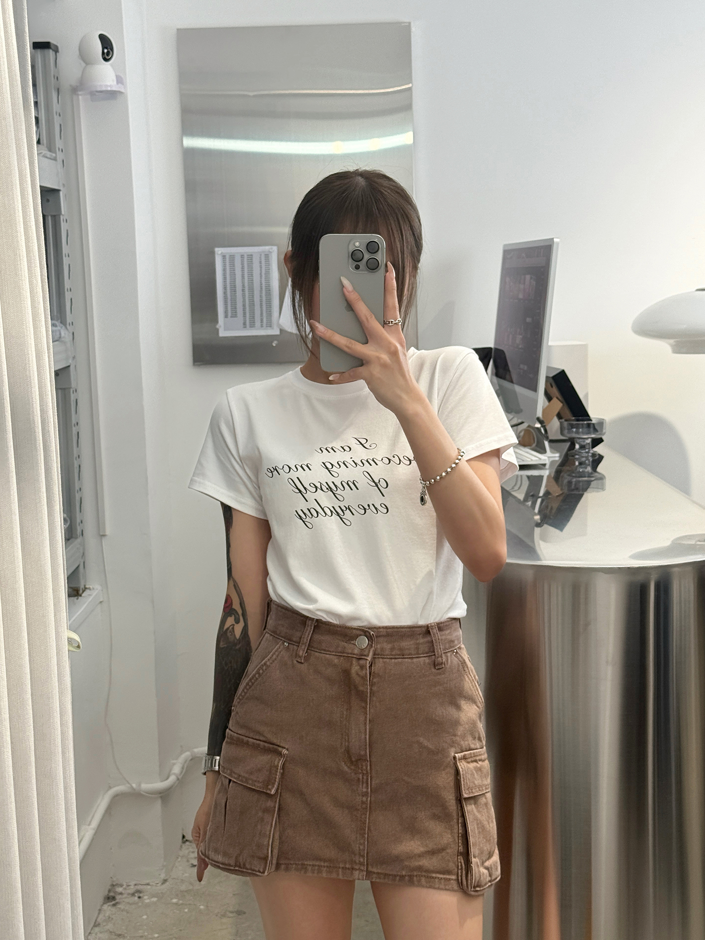 𝐒𝐥𝐢𝐦 𝐟𝐢𝐭 𝐜𝐮𝐫𝐬𝐢𝐯𝐞 𝐥𝐞𝐭𝐭𝐞𝐫 𝐩𝐫𝐢𝐧𝐭 𝐭-𝐬𝐡𝐢𝐫𝐭
