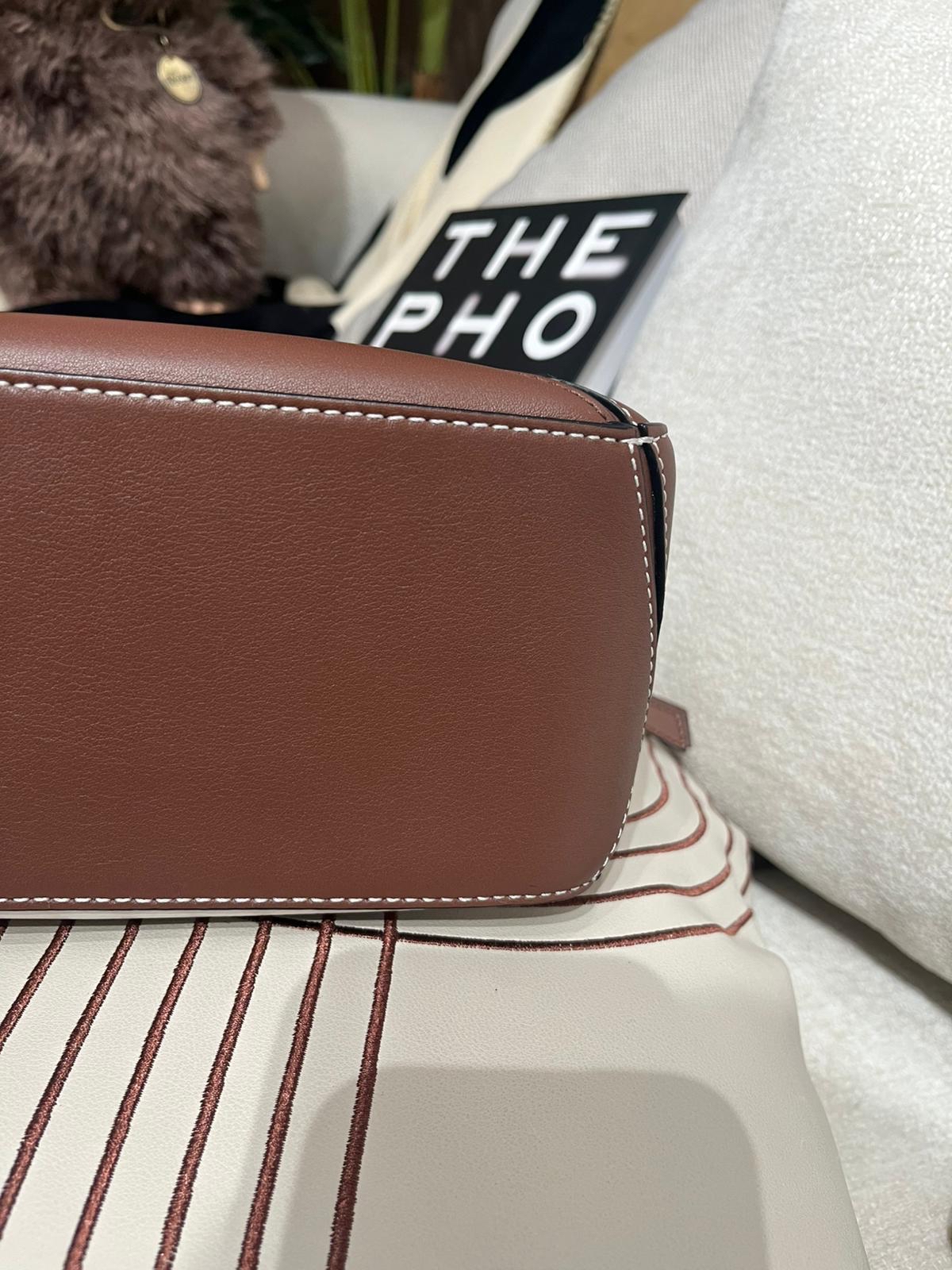 Loewe puzzle small calfskin 100%Authentic,98%new ✅strap✅booklet✅dust bag