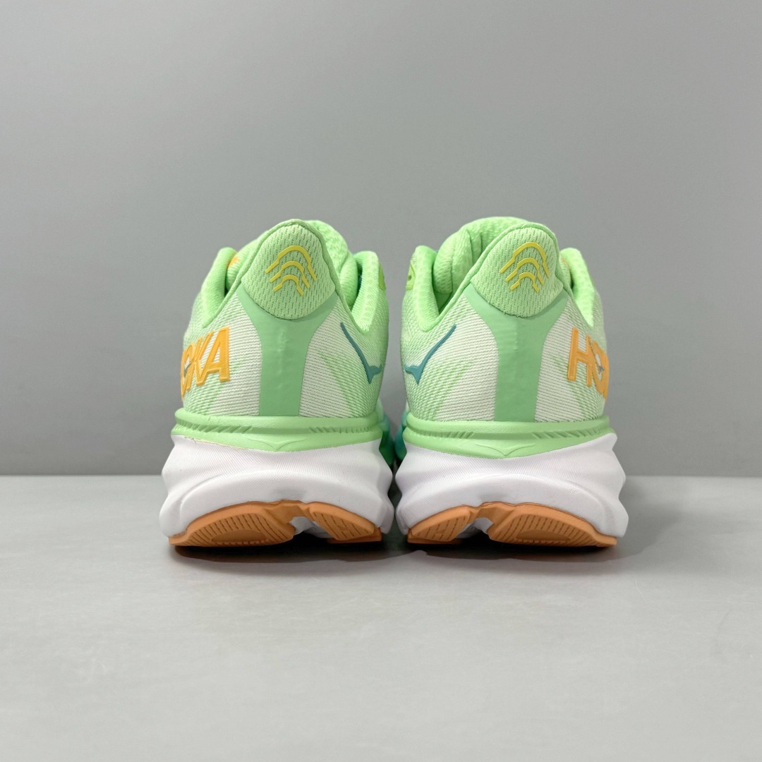 HOKA ONE ONE Clifton 9