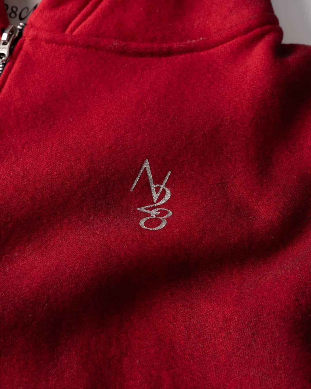 NOB WAX DIRT WHITE ZIP-UP HOODIE