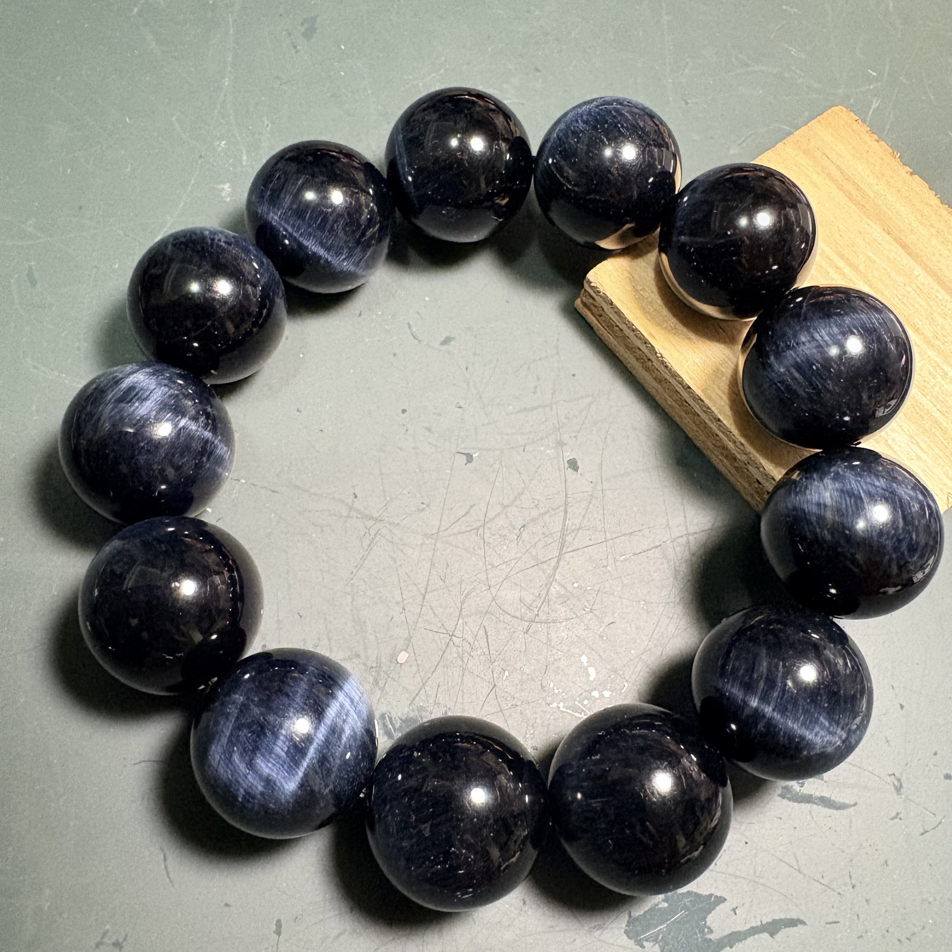 藍虎眼石手串 No.2179 規格：18mm珠18cm 手圈