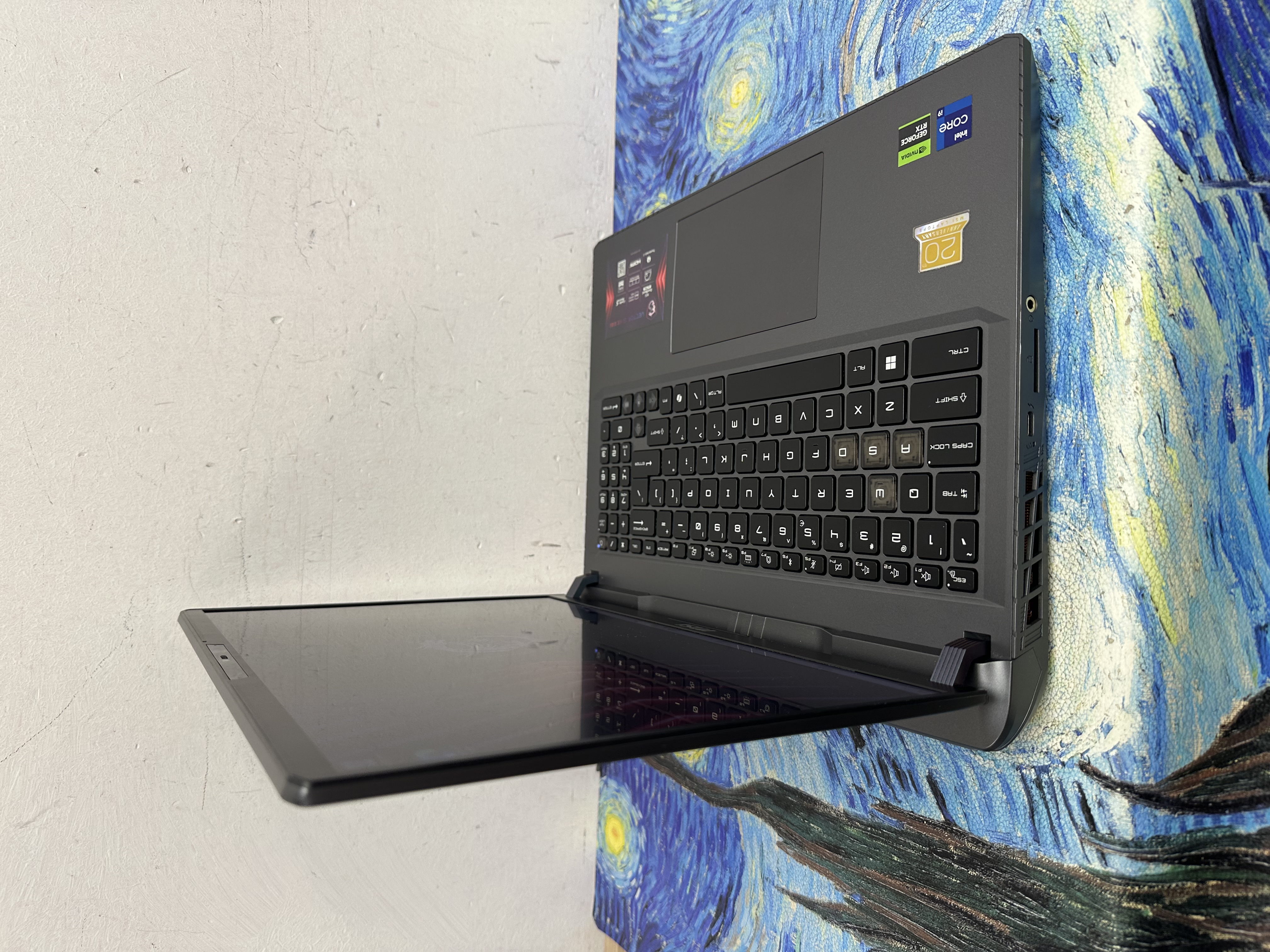 #6108 MSI Vector 16 HX A14V /i9-14900HX /32,64GB Ram/1,2TB SSD/RTX 4080獨立顯示卡/16吋 2.5K 240Hz Mon/RGB 彩色Keyboard/ Gaming Laptop / Notebook / Laptop / PC Gaming / Movie / Netflix / Youtube / Win11