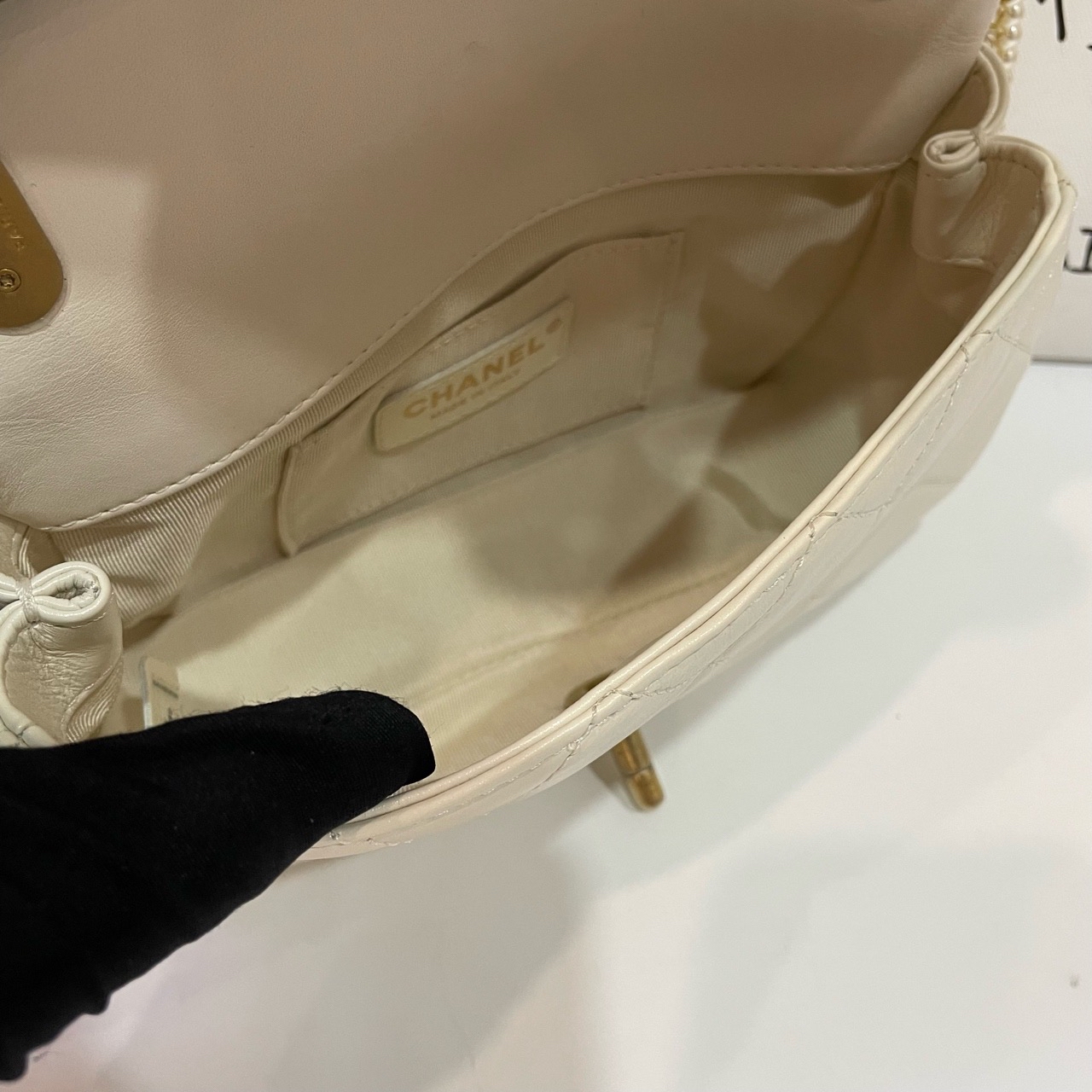 【預訂貨品】Chanel奶白色cf👜30開