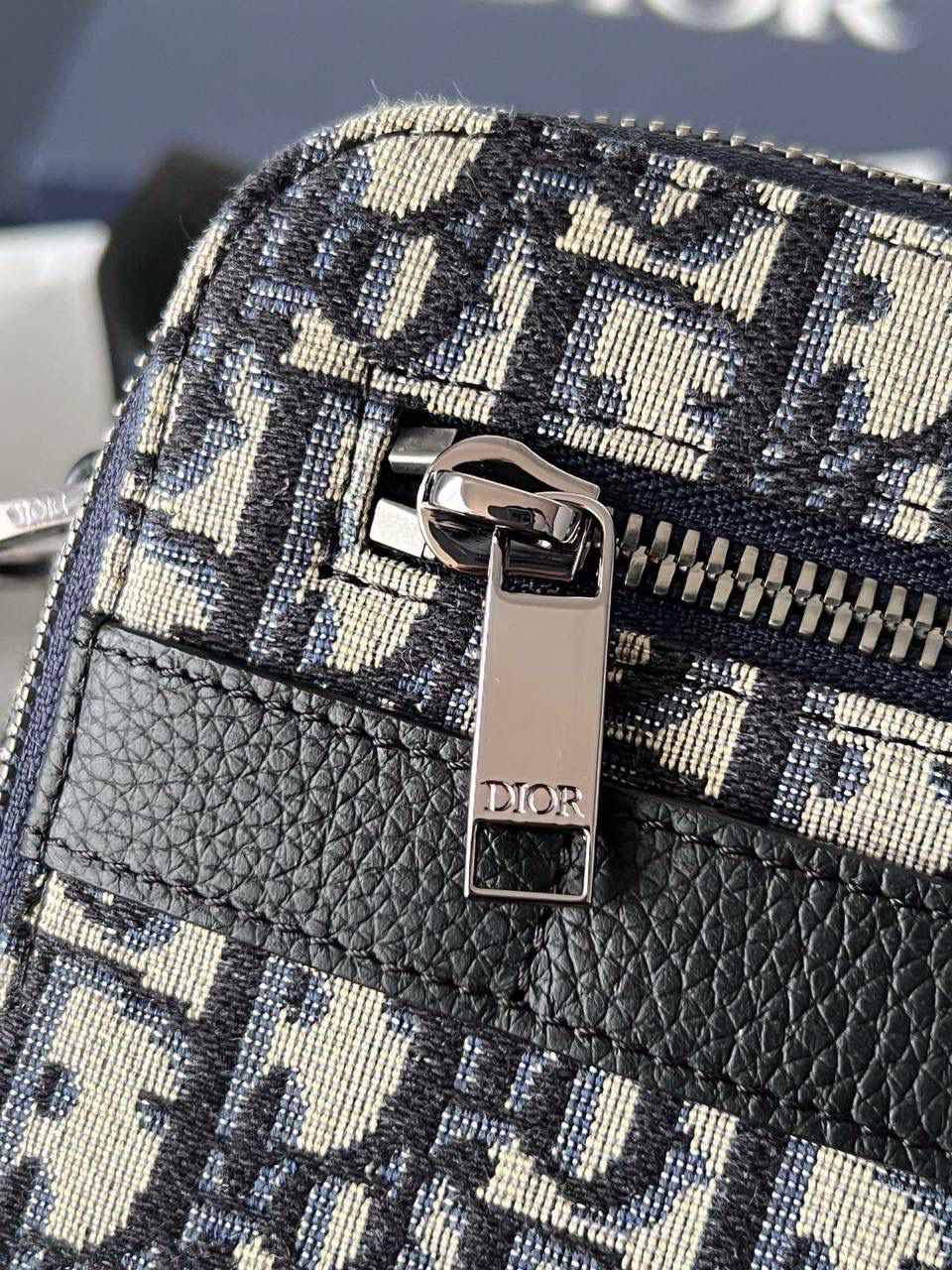 实拍 ❤️ Safari 信使包(附肩带) 米色和黑色 Oblique 印花💼