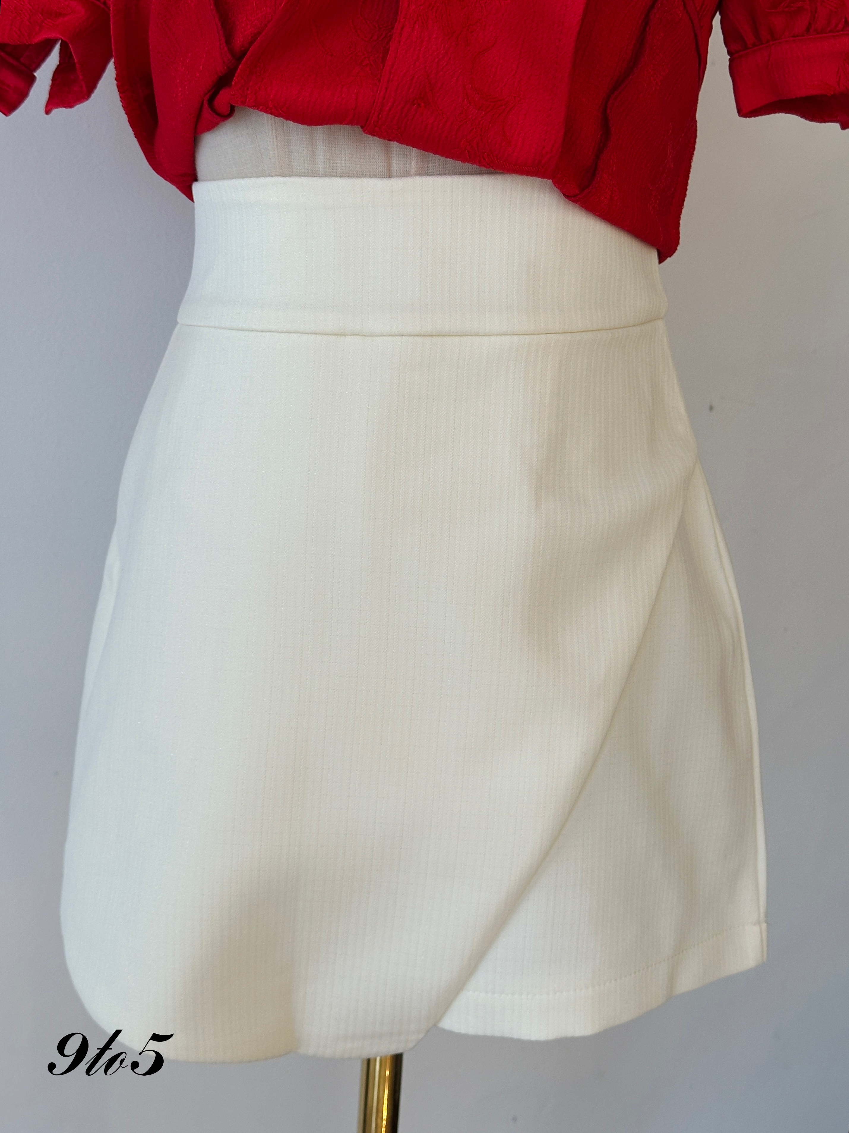 S1783 A Line Short Skort - Cream & Maroon
