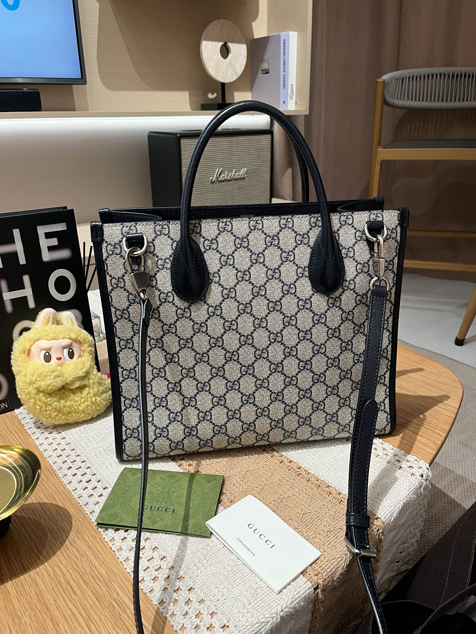 Gucci small tote bag with interlocking G 100%Authentic,98%new ✅專門店收據 ✅塵袋 ✅booklet