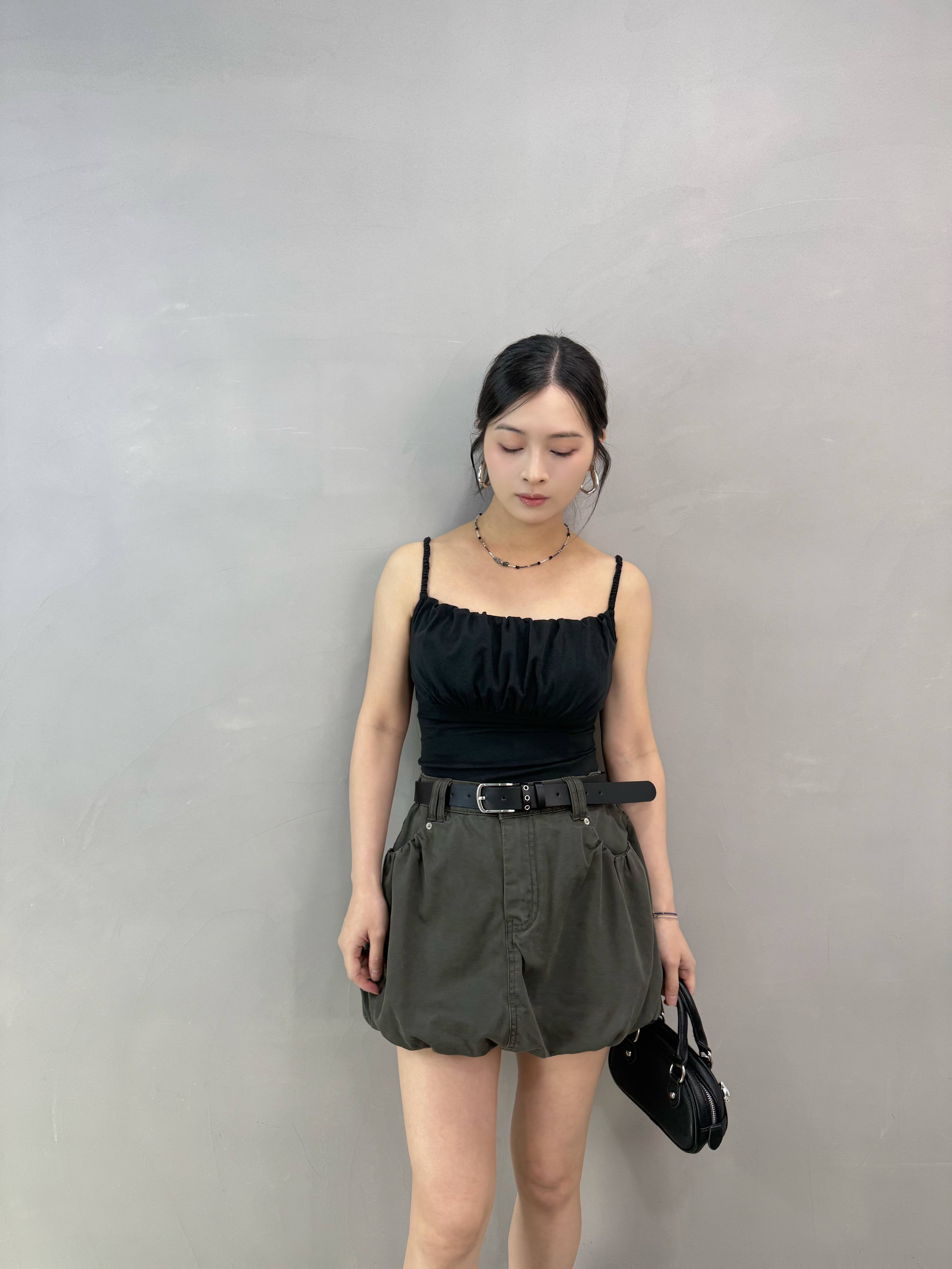 X74 打褶設計吊帶