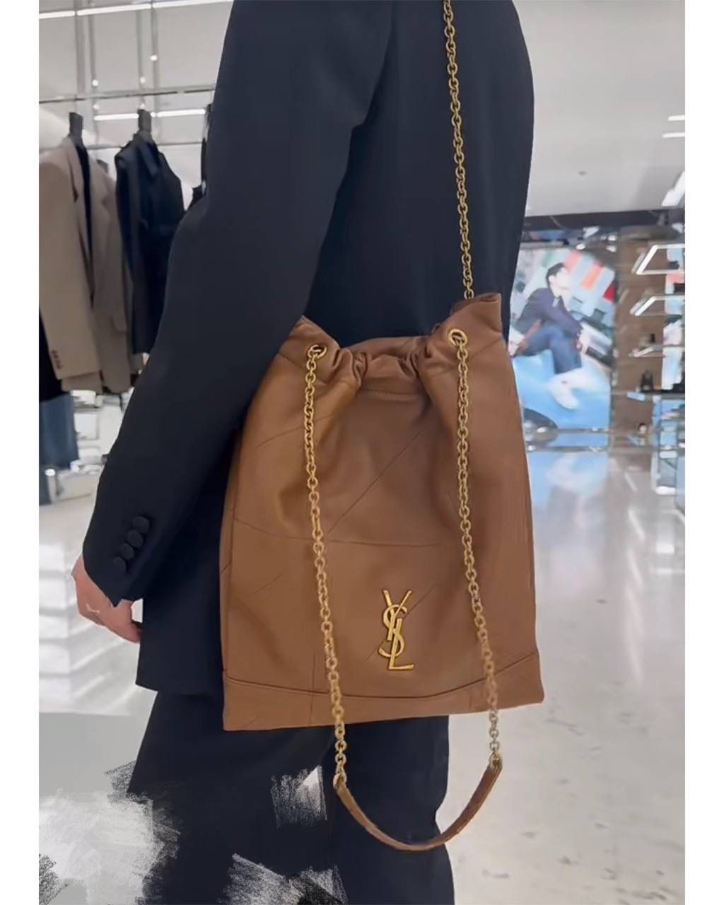 圣罗兰 Icare Maxi 绗缝羊皮革购物袋