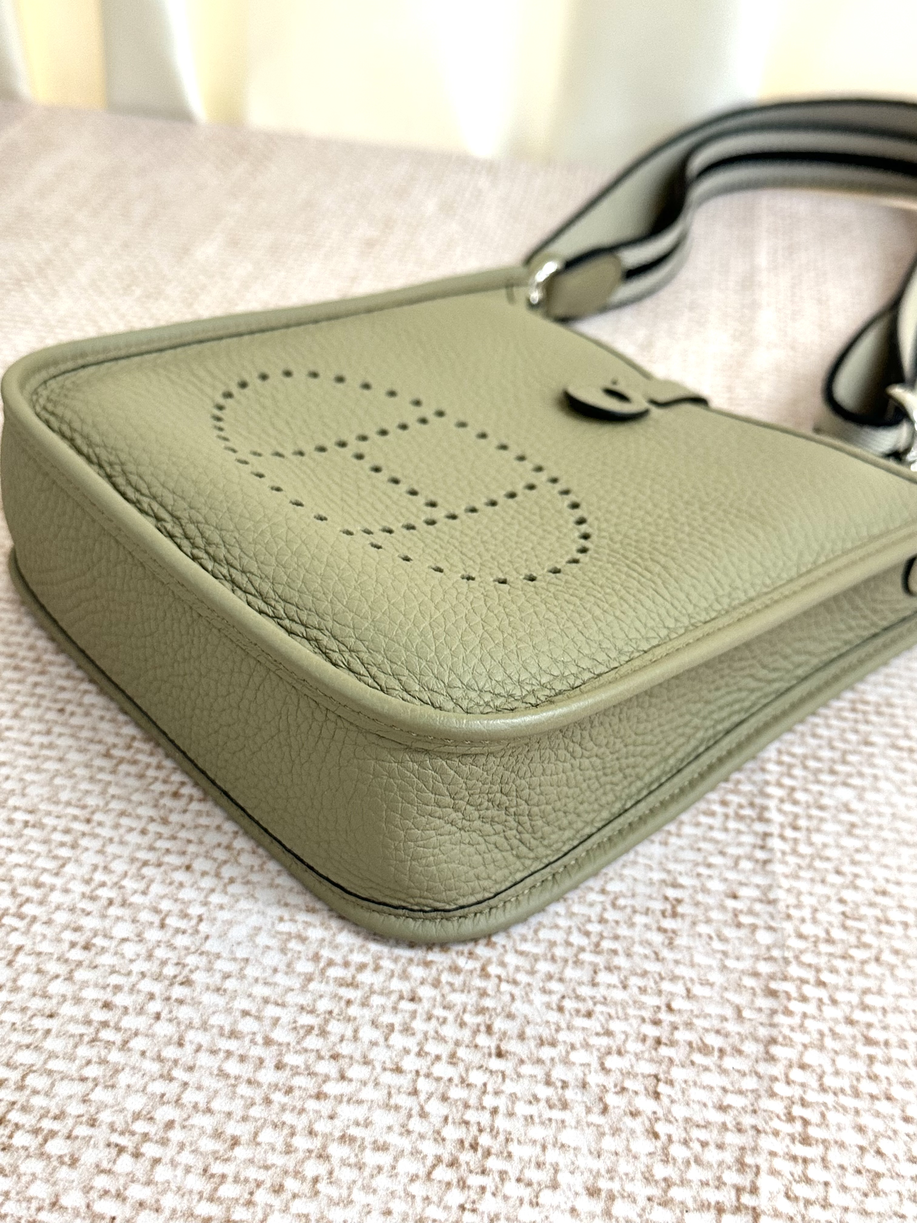 Pre-owned Hermes MiniE / Stamp W/ Product Code: 26040209