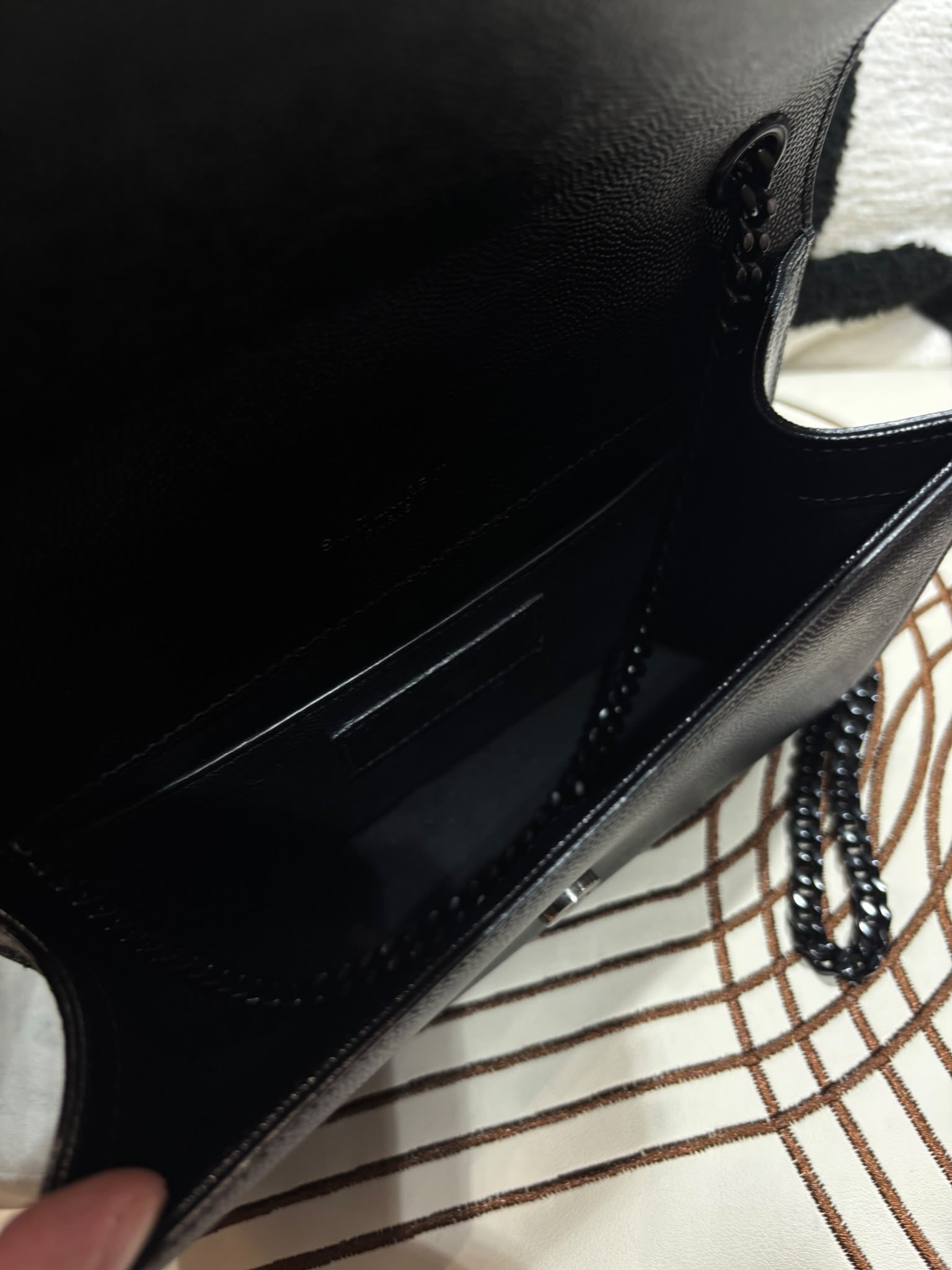 YSL Kate small  Black Caviar flap so black 20cm YSL FLAP 100%Authentic, 99%new  ✅Certificate ✅dust bag 
